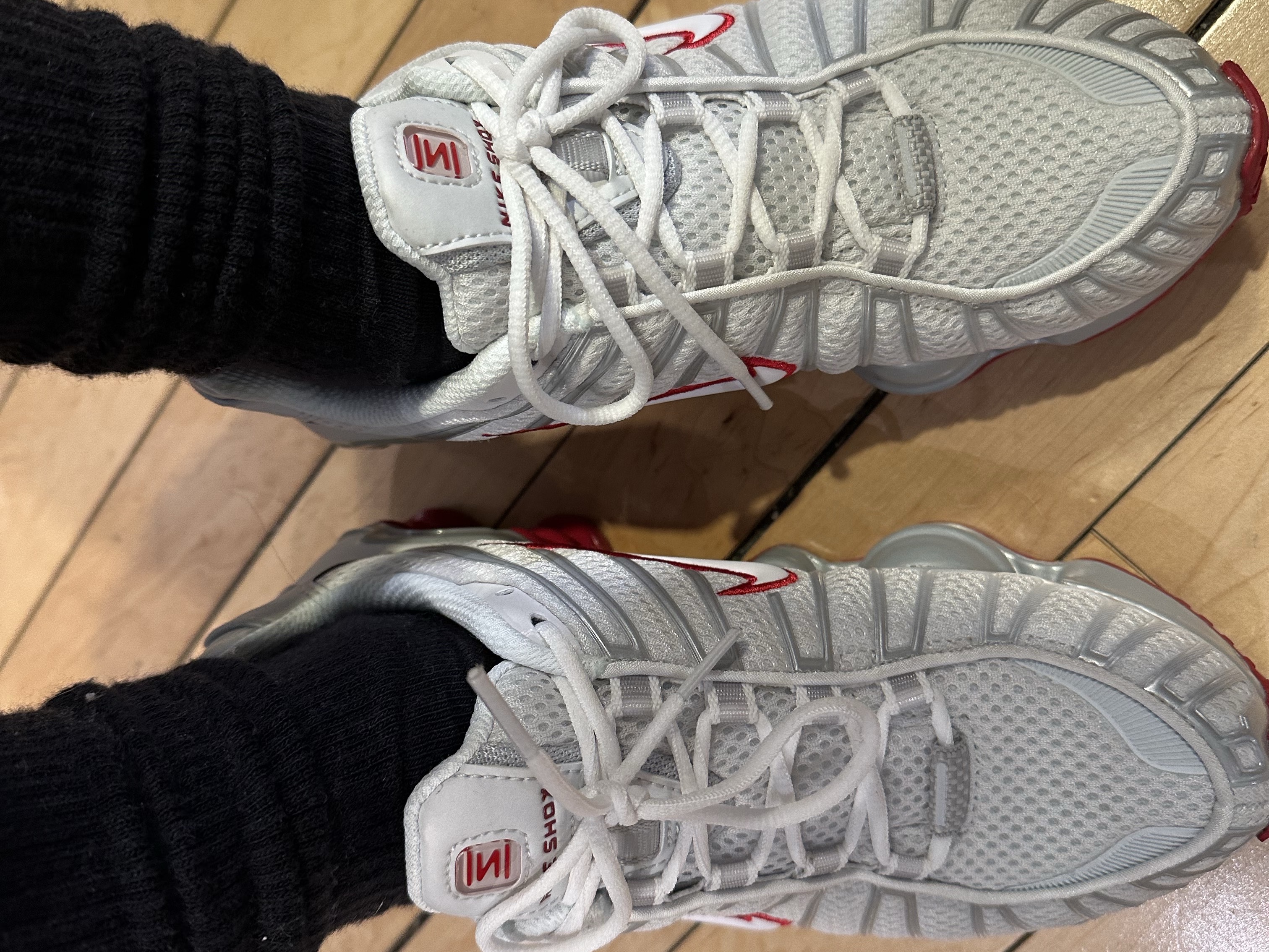 (W) Nike Shox TL Platinum Tint 착용 스타일 - 1