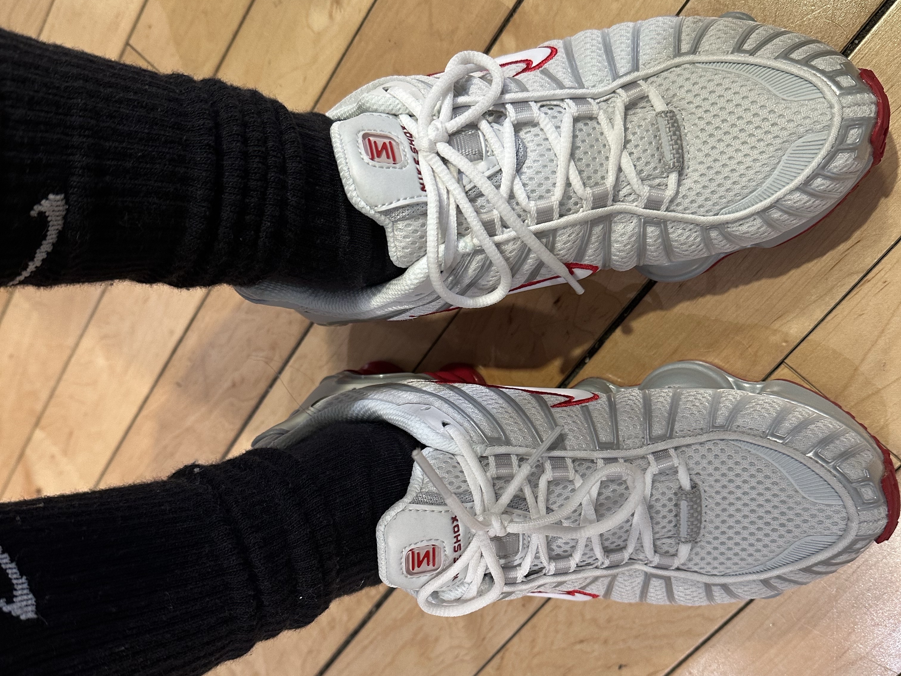 (W) Nike Shox TL Platinum Tint 착용 스타일 - 2