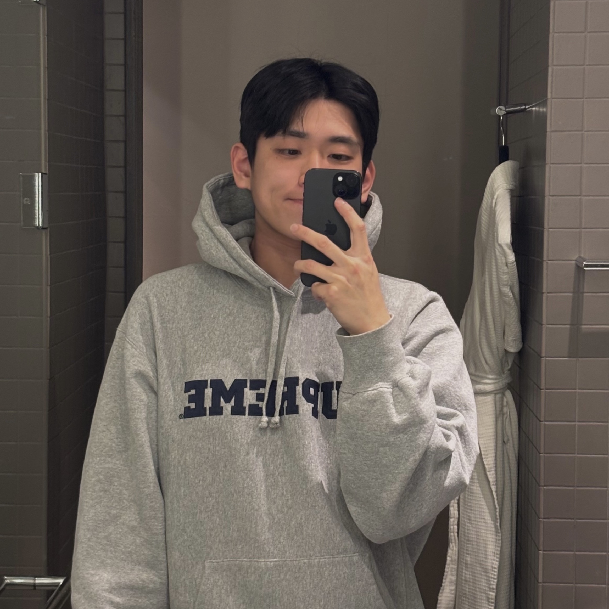 Supreme Collegiate Hooded Sweatshirt Heather Grey - 24SS 착용 스타일