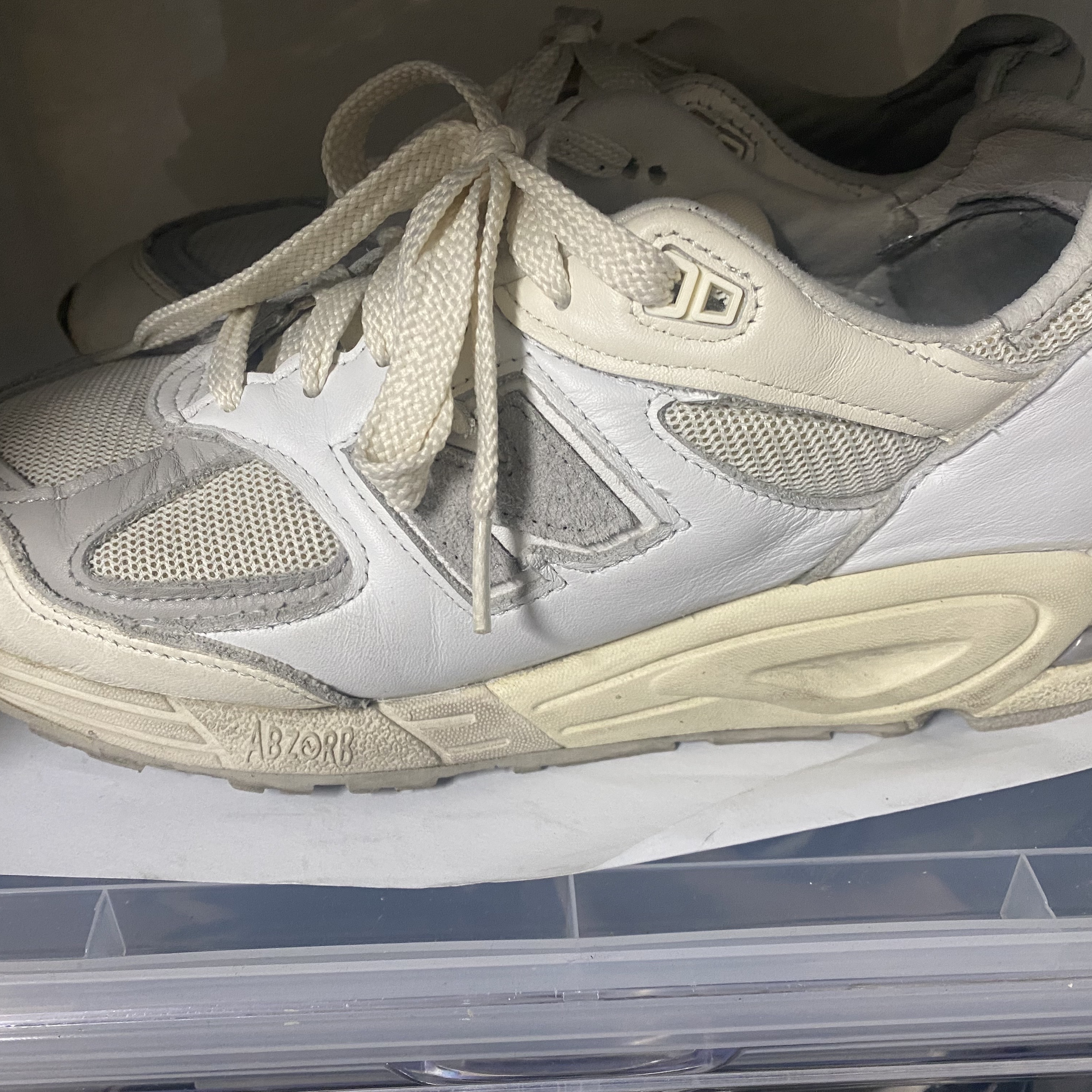 New Balance 990v2 Made in USA Sea Salt 착용 스타일