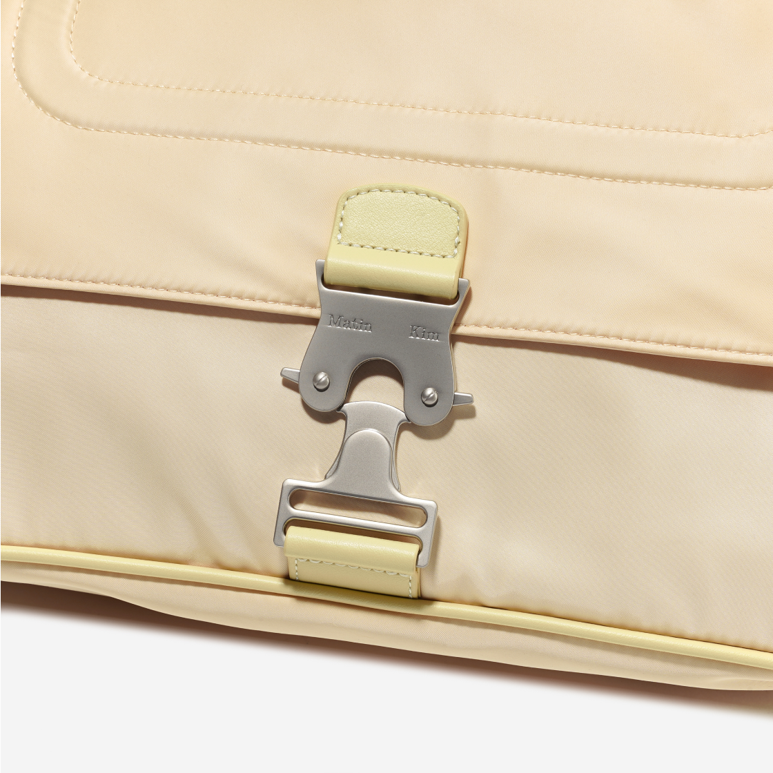 마뗑킴 버클 백 라이트 옐로우(Matin Kim Buckle Bag Light Yellow) - 4