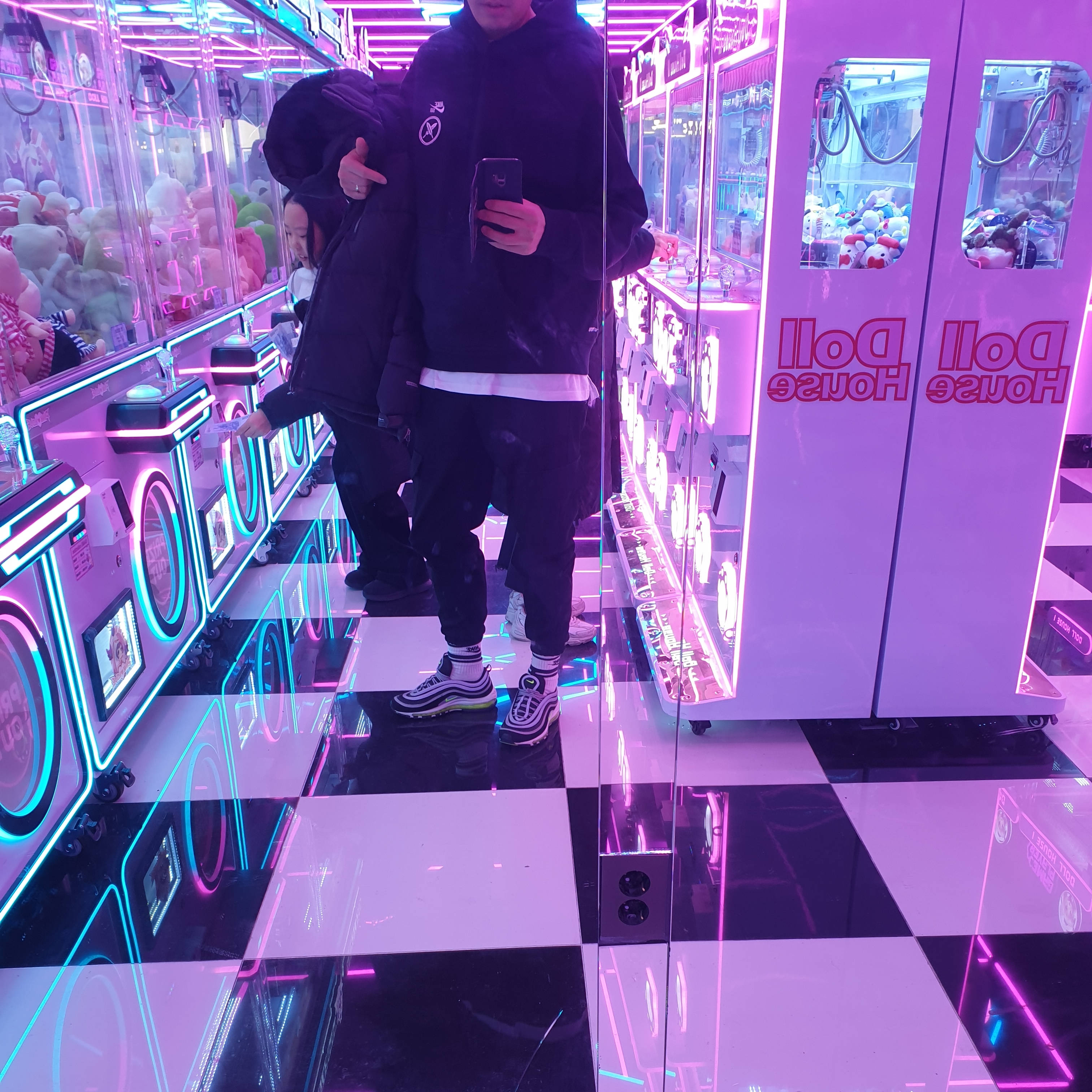 Nike Air Max 97 OG Black Volt Asia, Nike x Yuto Horigome SB Fleece Skateboarding Pullover Hoodie Black - Asia 착용 스타일 - 2