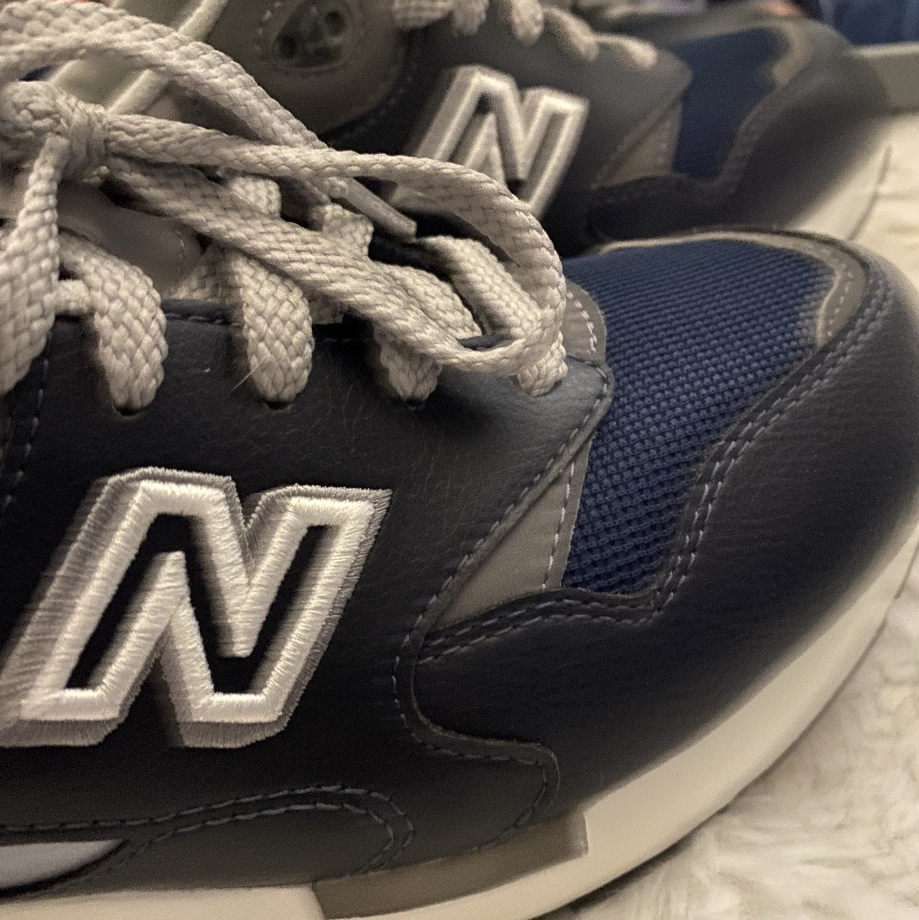 New Balance 1600 Legacy Navy 착용 스타일 - 3