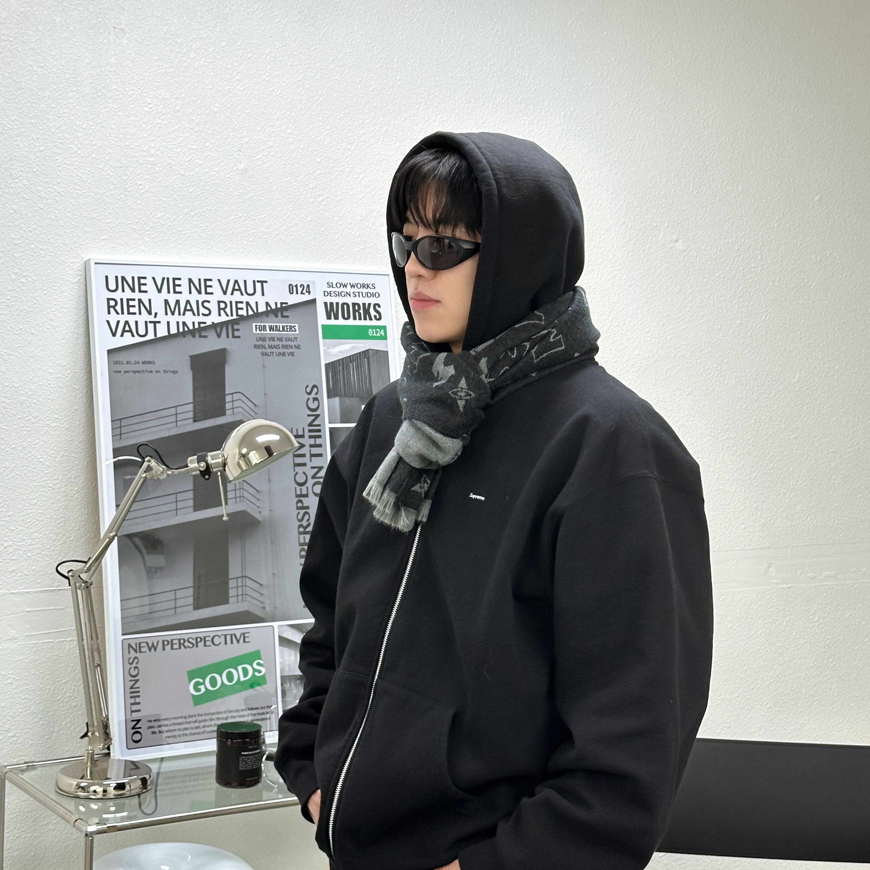 Oakley Eye Jacket Redux Matte Black Frame Prizm Grey Lenses High Bridge Fit, Supreme Small Box Zip Up Hooded Sweatshirt Black - 24FW 착용 스타일 - 1