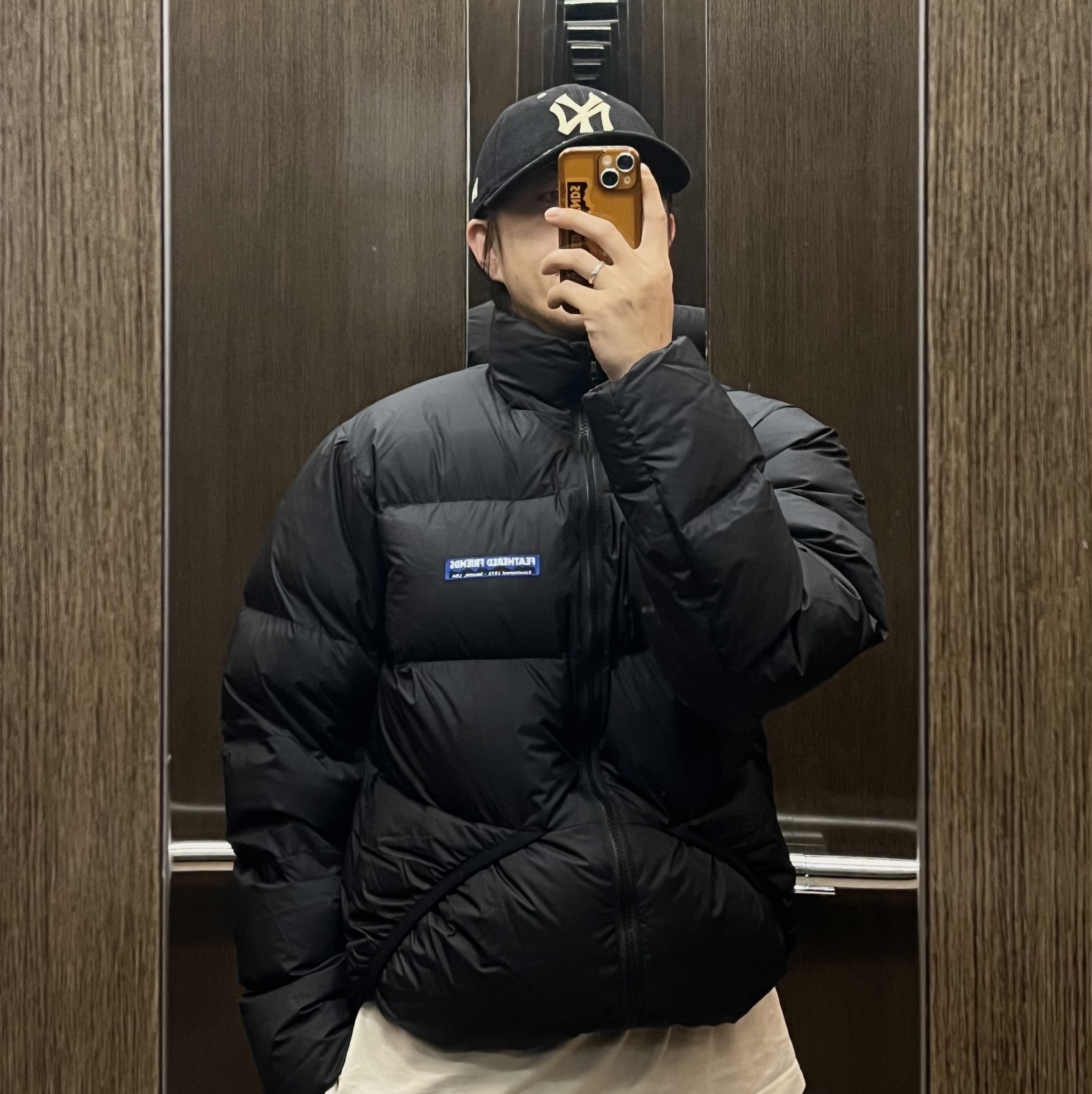 Feathered Friends Helios Down Jacket Black - 24FW, New Era MLB x Ralph Lauren New York Yankees Retro Crown 9Fifty Strapback Navy 착용 스타일