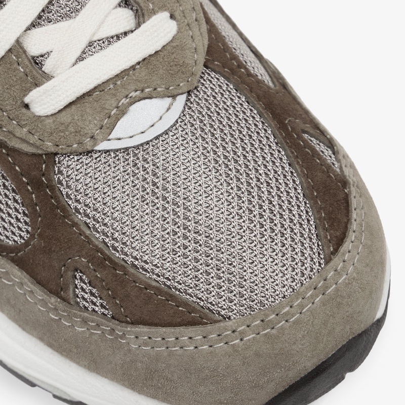 New Balance x JJJJound 993 Made in USA Mushroom White 착용 스타일 - 2