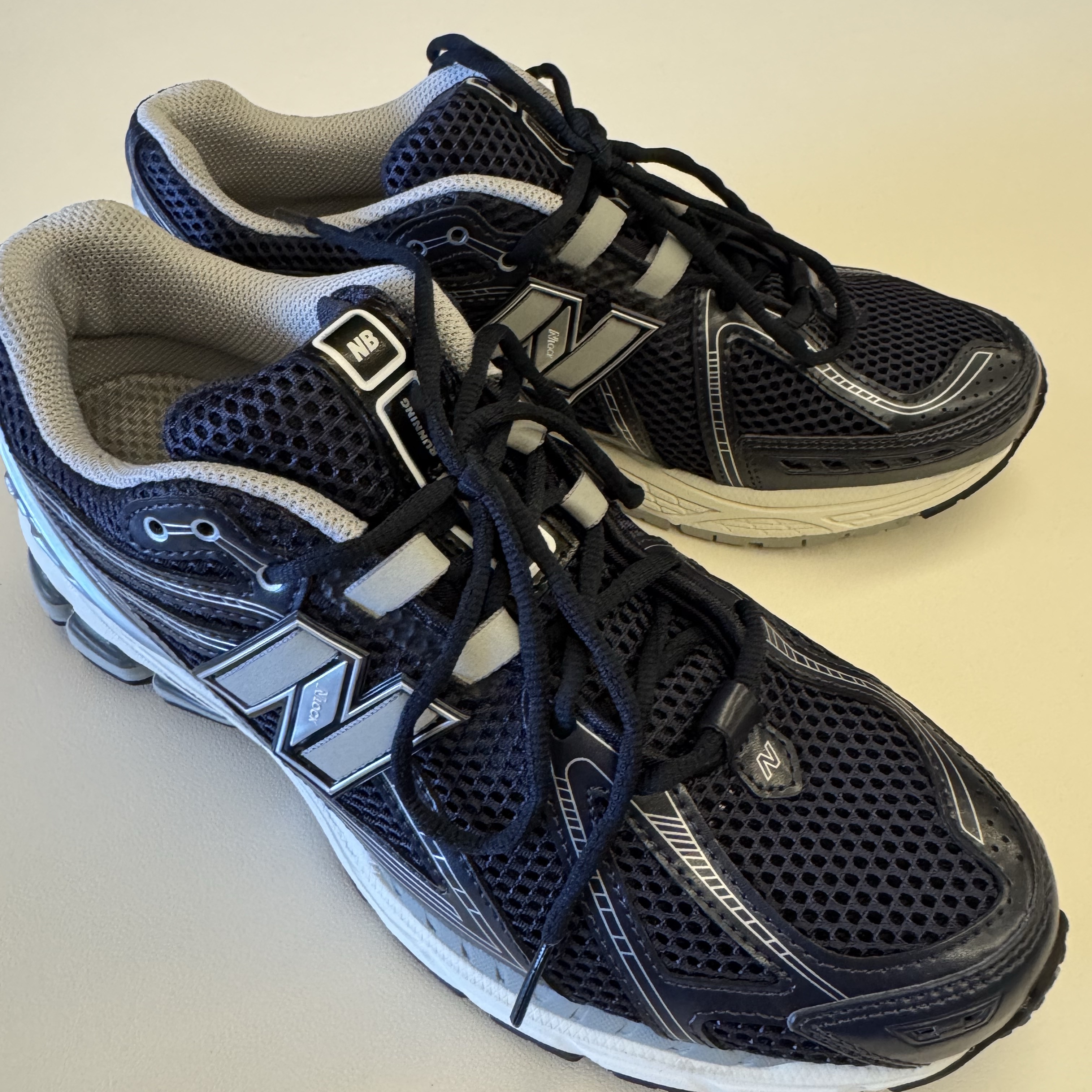 New Balance 1906R Eclipse 착용 스타일