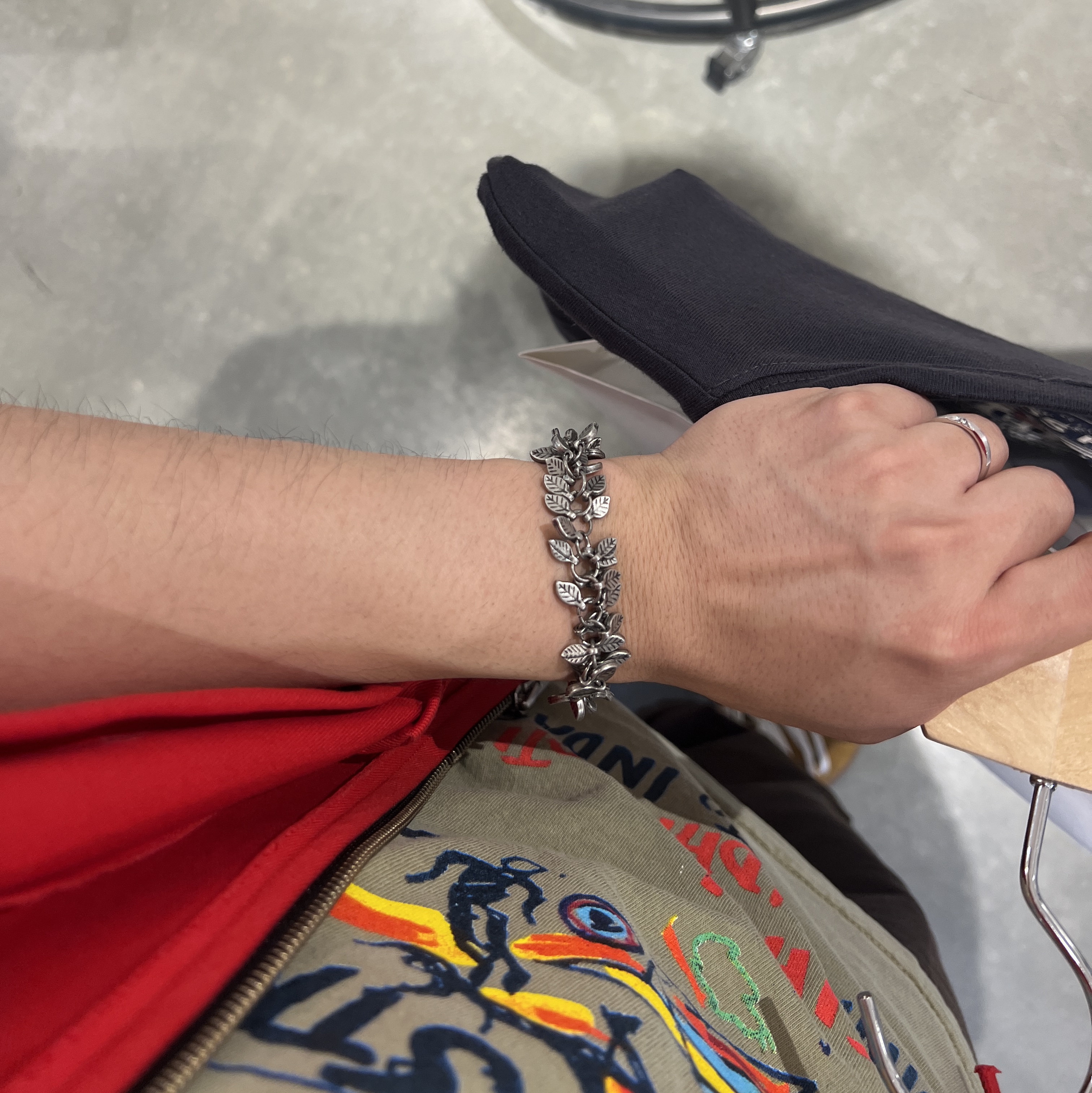Hono Report Leaf Bracelet 착용 스타일