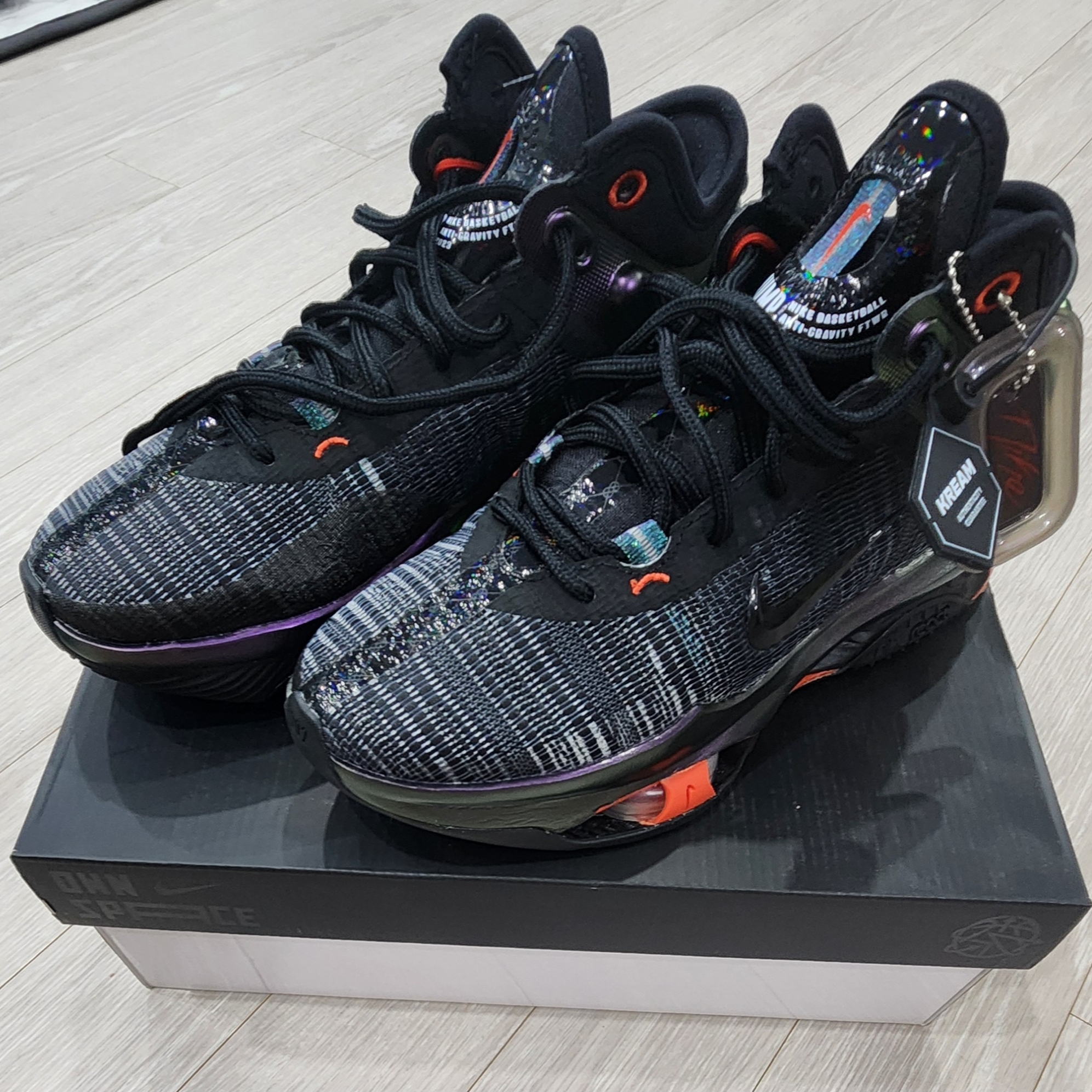 Nike Air Zoom GT Jump 2 EP Black Picante Red 착용 스타일