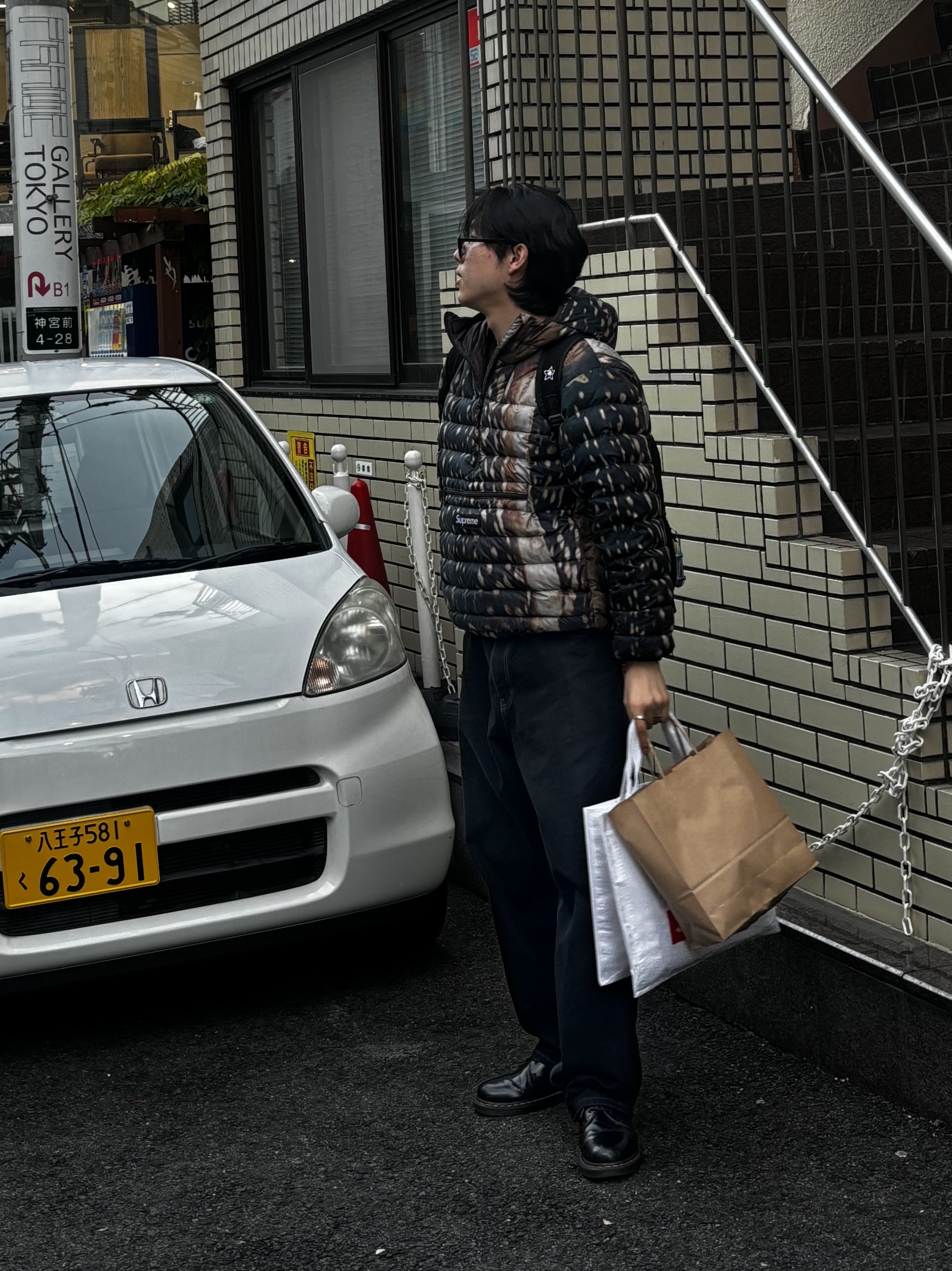Supreme Micro Down Half Zip Hooded Pullover Deer - 23FW, Dr. Martens 1461 Smooth Black 착용 스타일 - 2