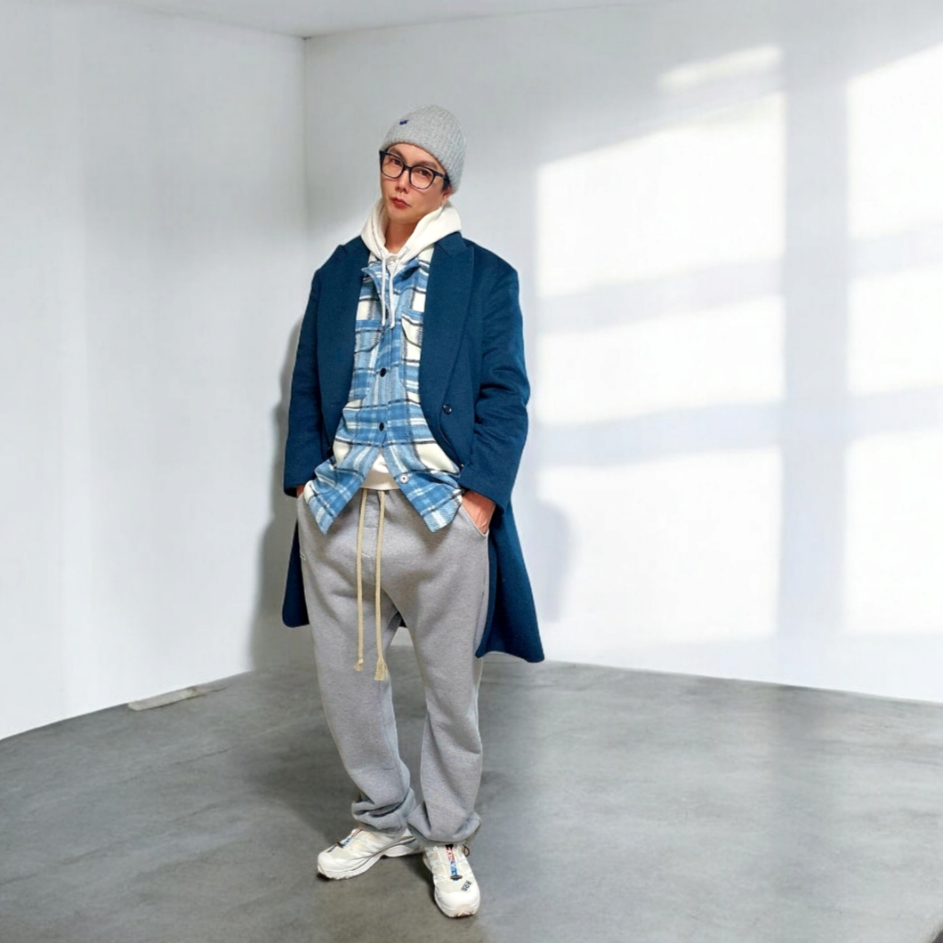 Salomon XT-4 White Lunar Rock 착용 스타일