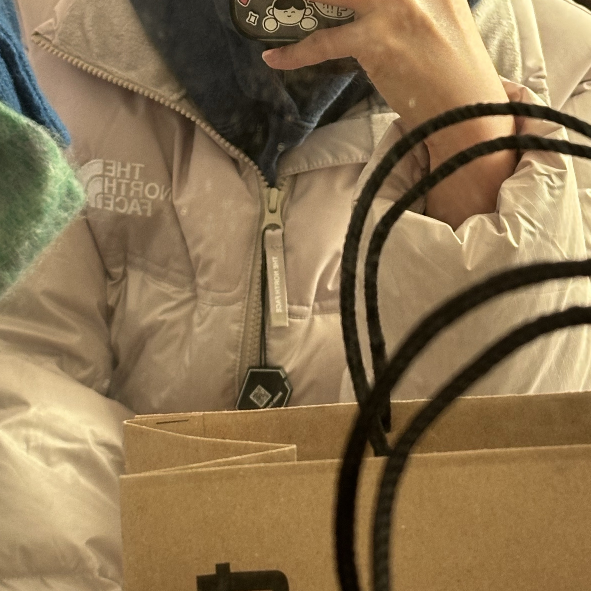 (W) The North Face White Label Novelty Nuptse Down Jacket Cream Beige 착용 스타일