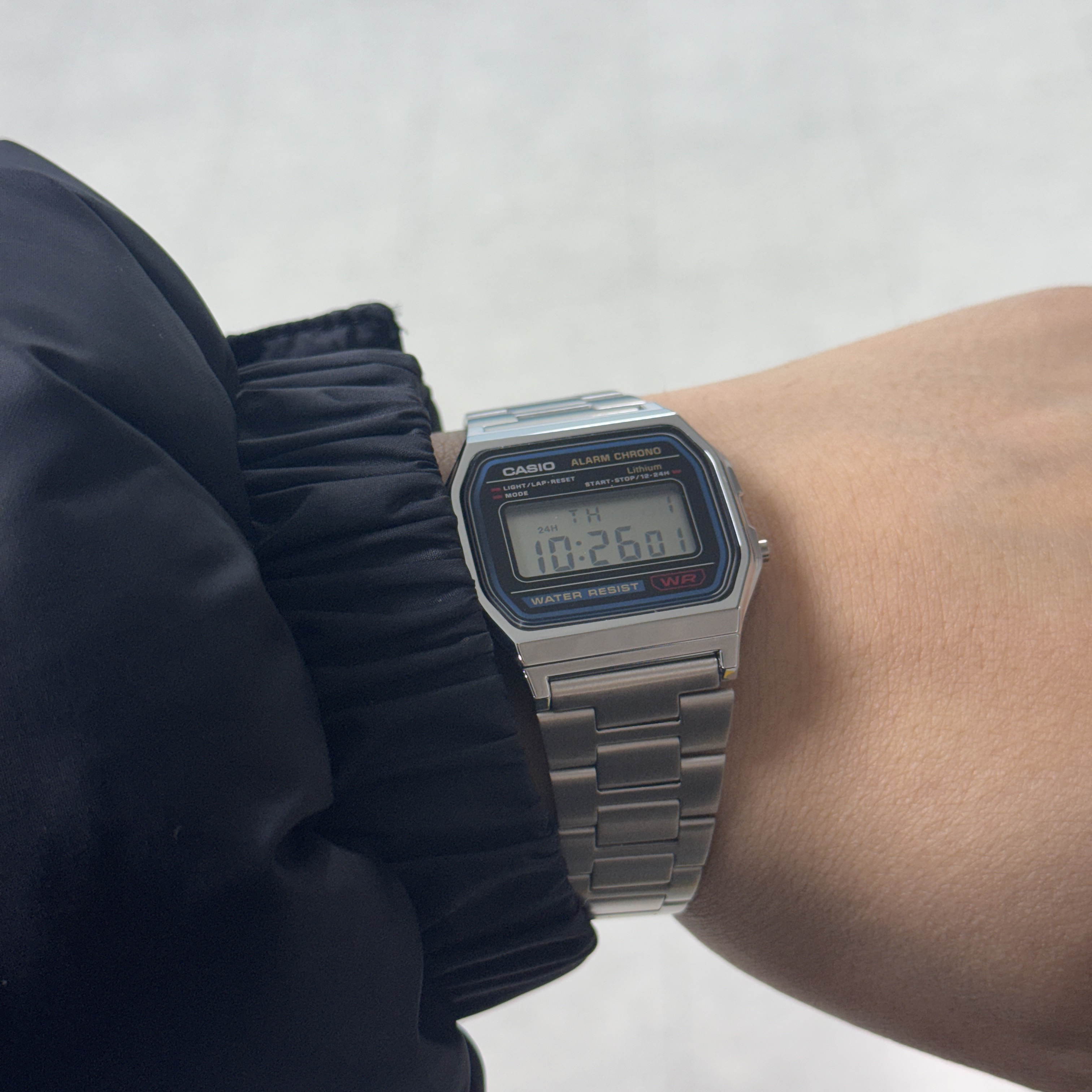 Casio A-158WA-1 착용 스타일