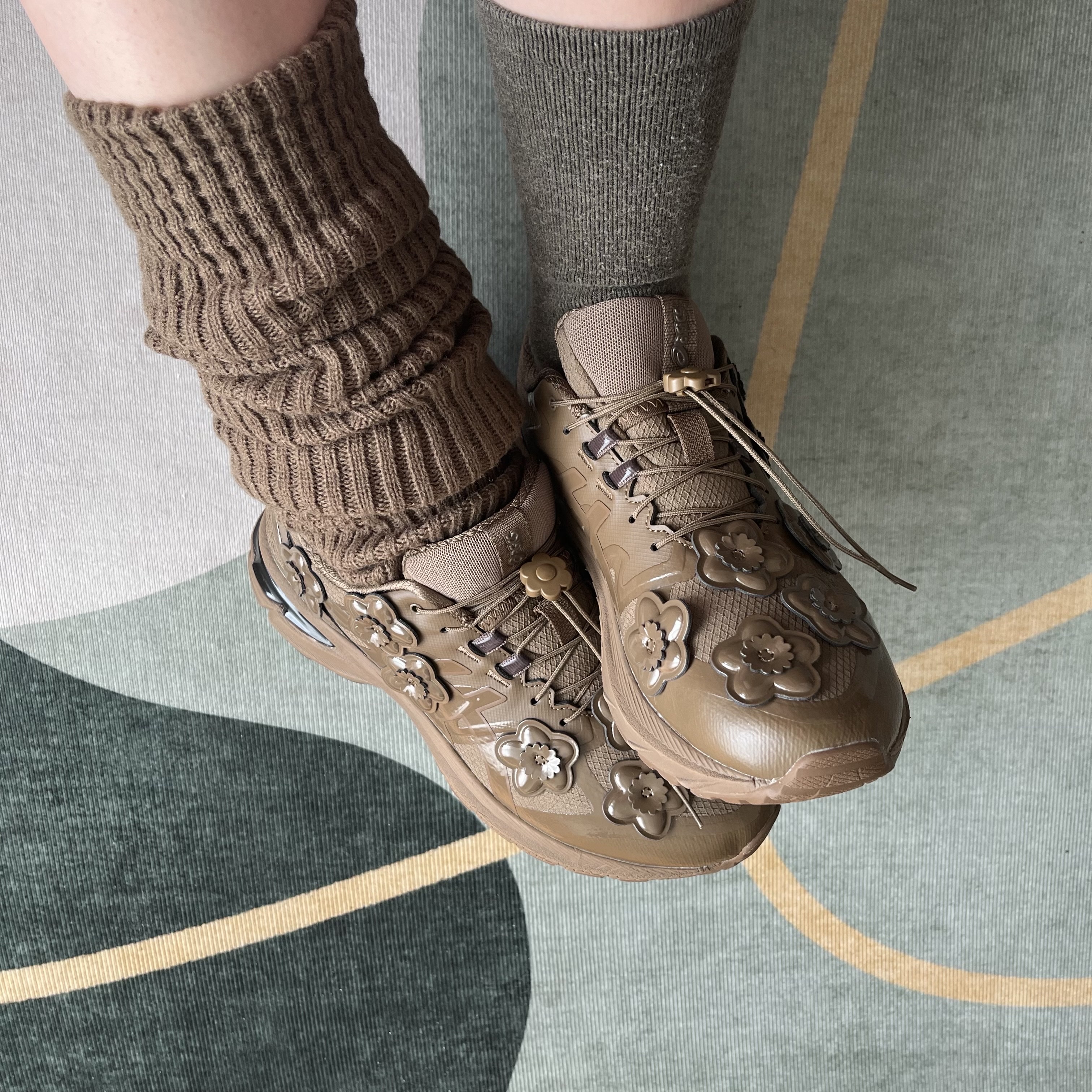 Asics x Cecilie Bahnsen Gel-Terrain Sepia 착용 스타일 - 1