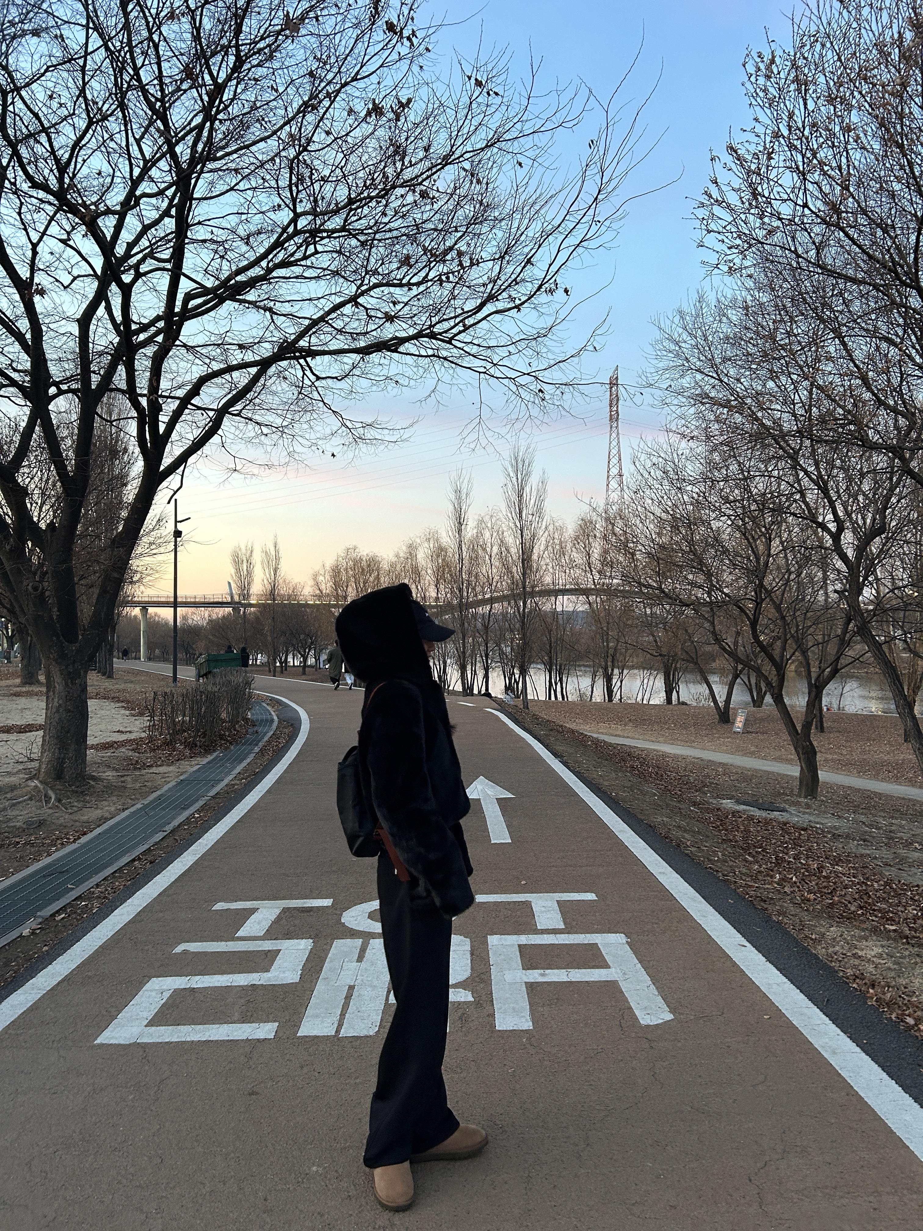 Longchamp Le Pliage Original M Backpack Black, Nike Heritage 86 Just Do It Cap Black 착용 스타일 - 2