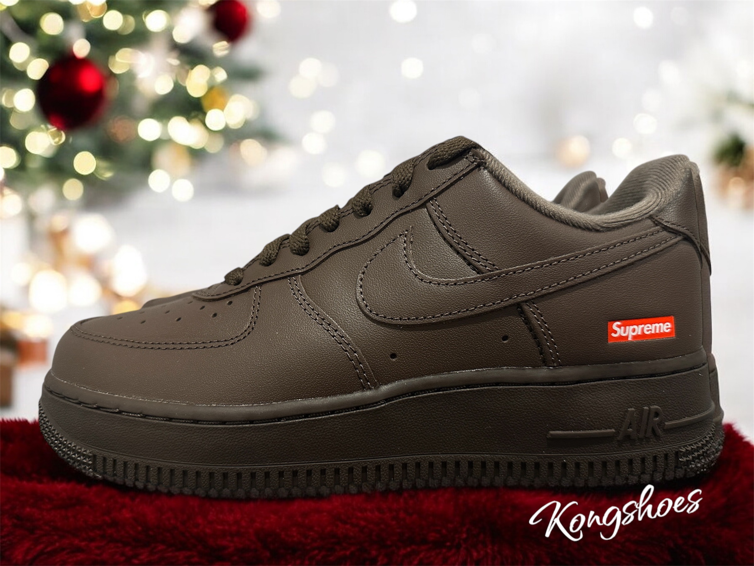 Nike x Supreme Air Force 1 Low Baroque Brown 착용 스타일