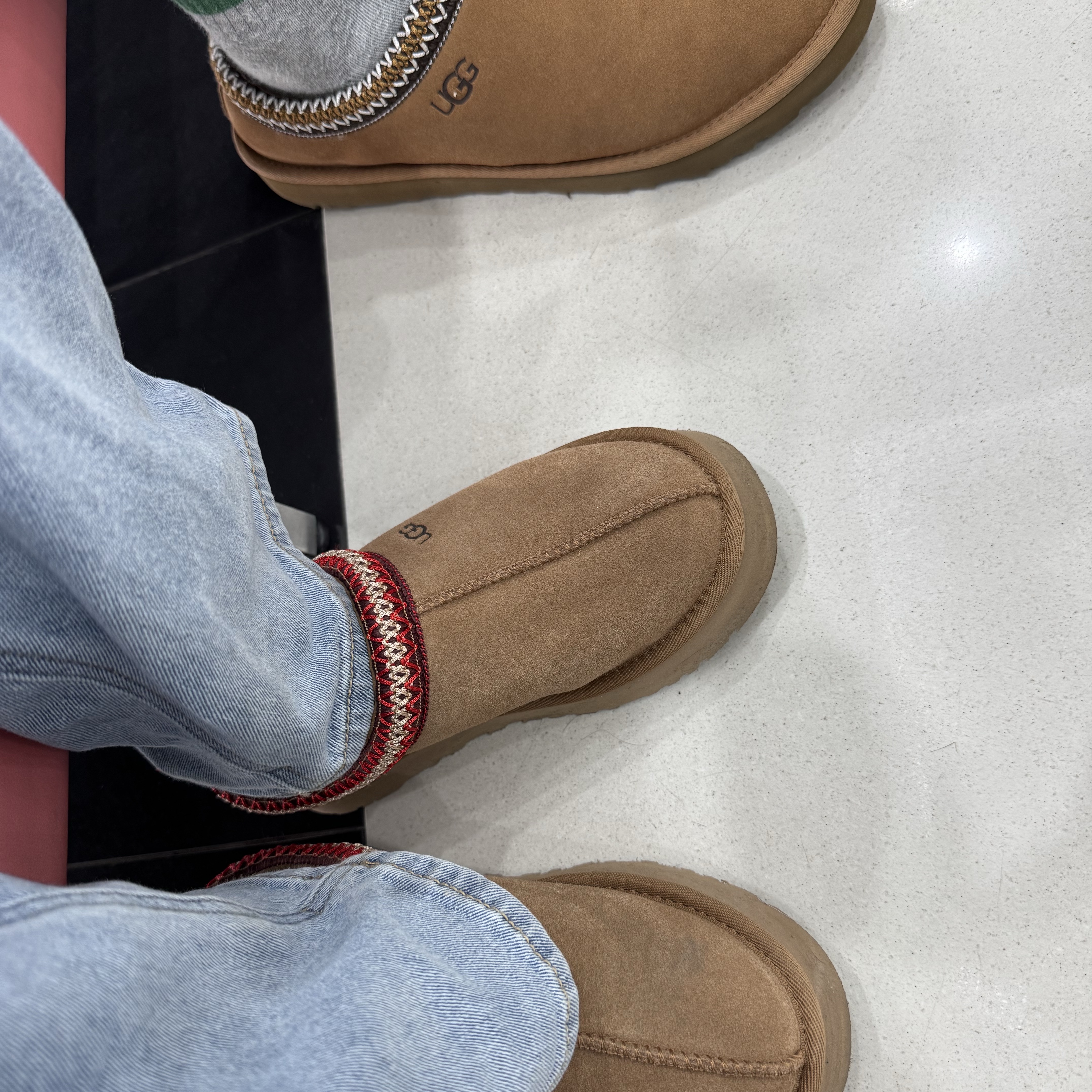 (Kids) UGG Tazz Slipper Chestnut, UGG Tasman Slipper Chestnut 착용 스타일