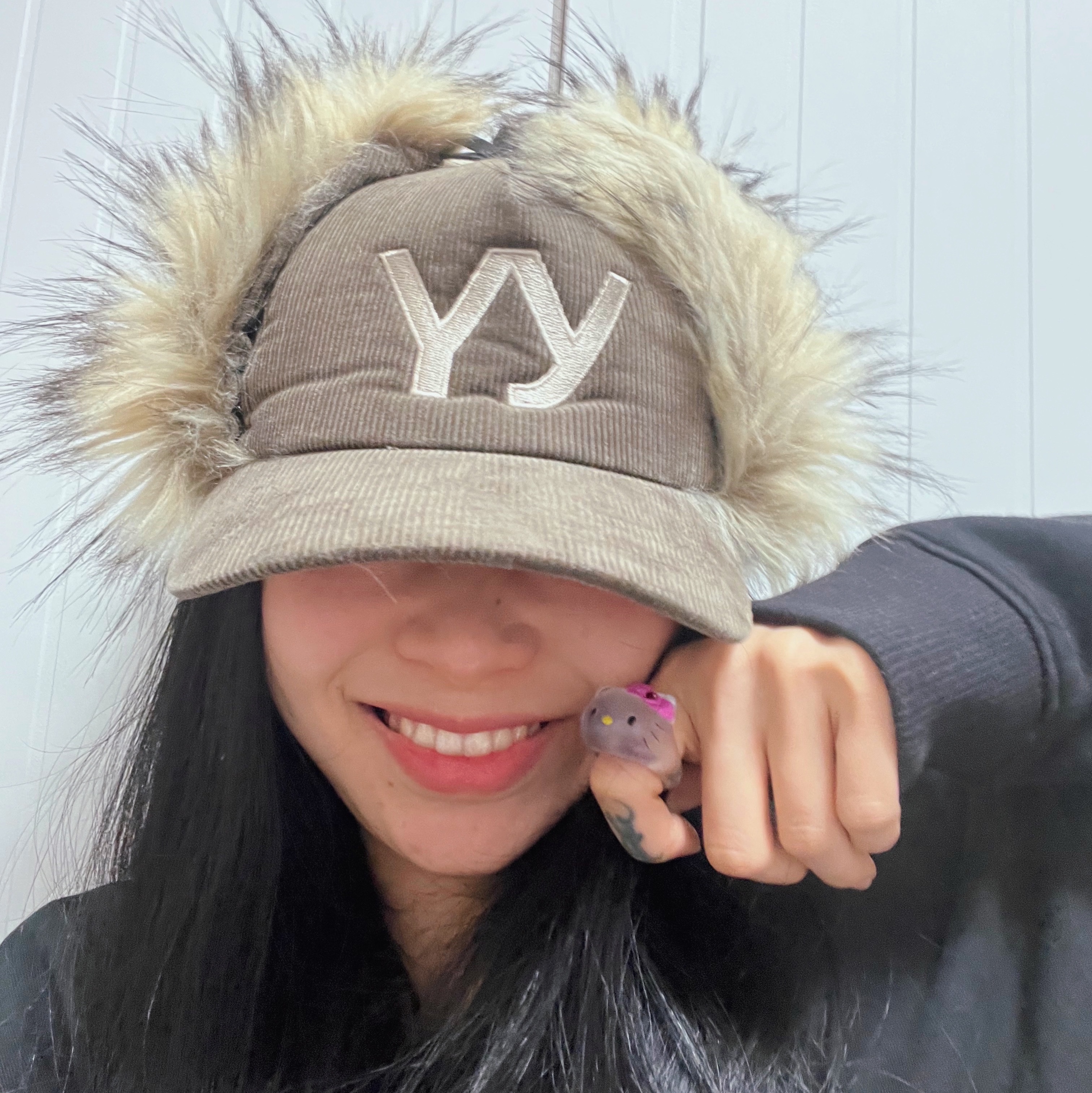 Open Yy Faux Fur Corduroy Earflap Cap Khaki 착용 스타일 - 2