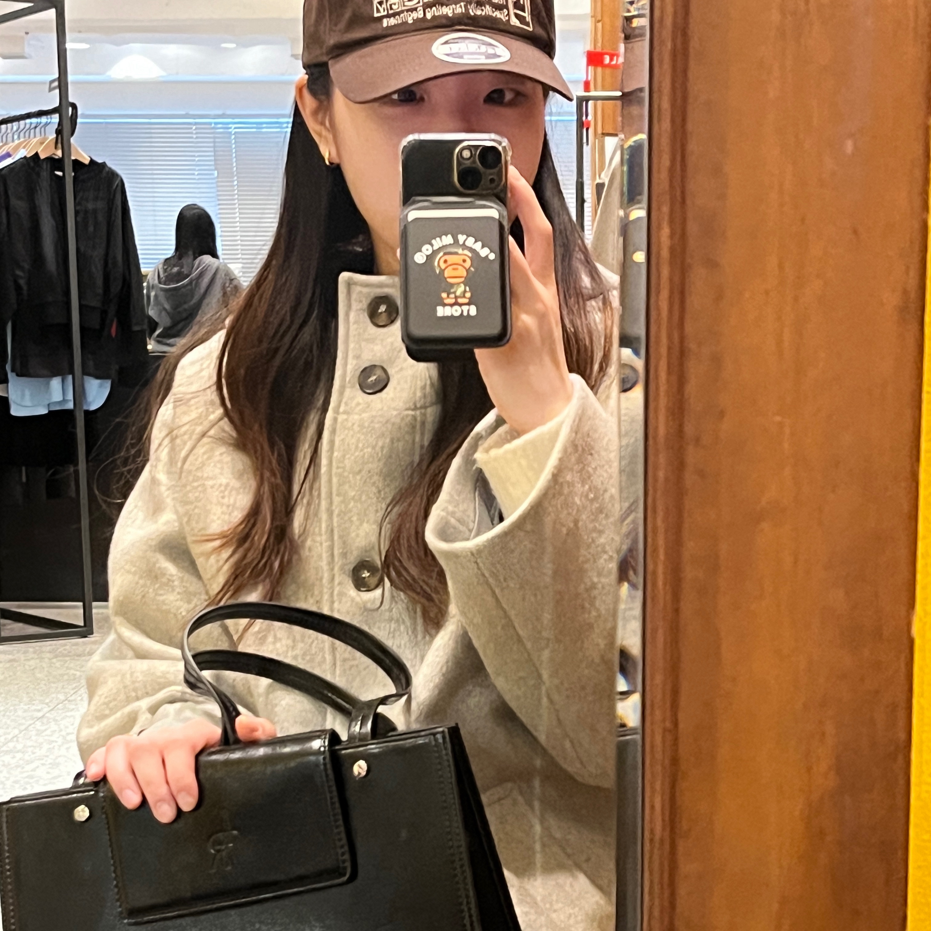 BAPE Baby Milo MagSafe Card Holder Black, Teket Plan Cap Cream 착용 스타일