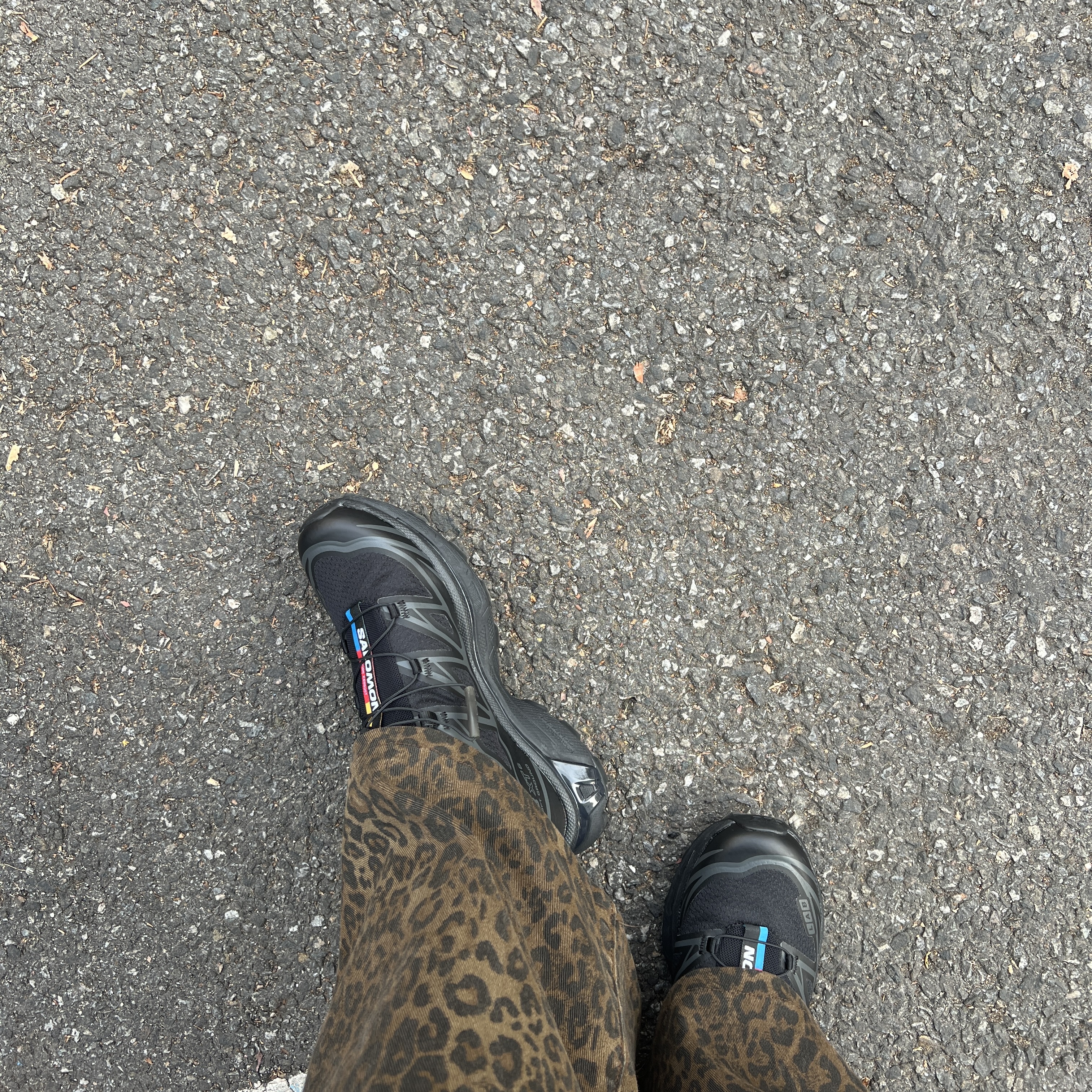Salomon XT-6 ADV Black 착용 스타일