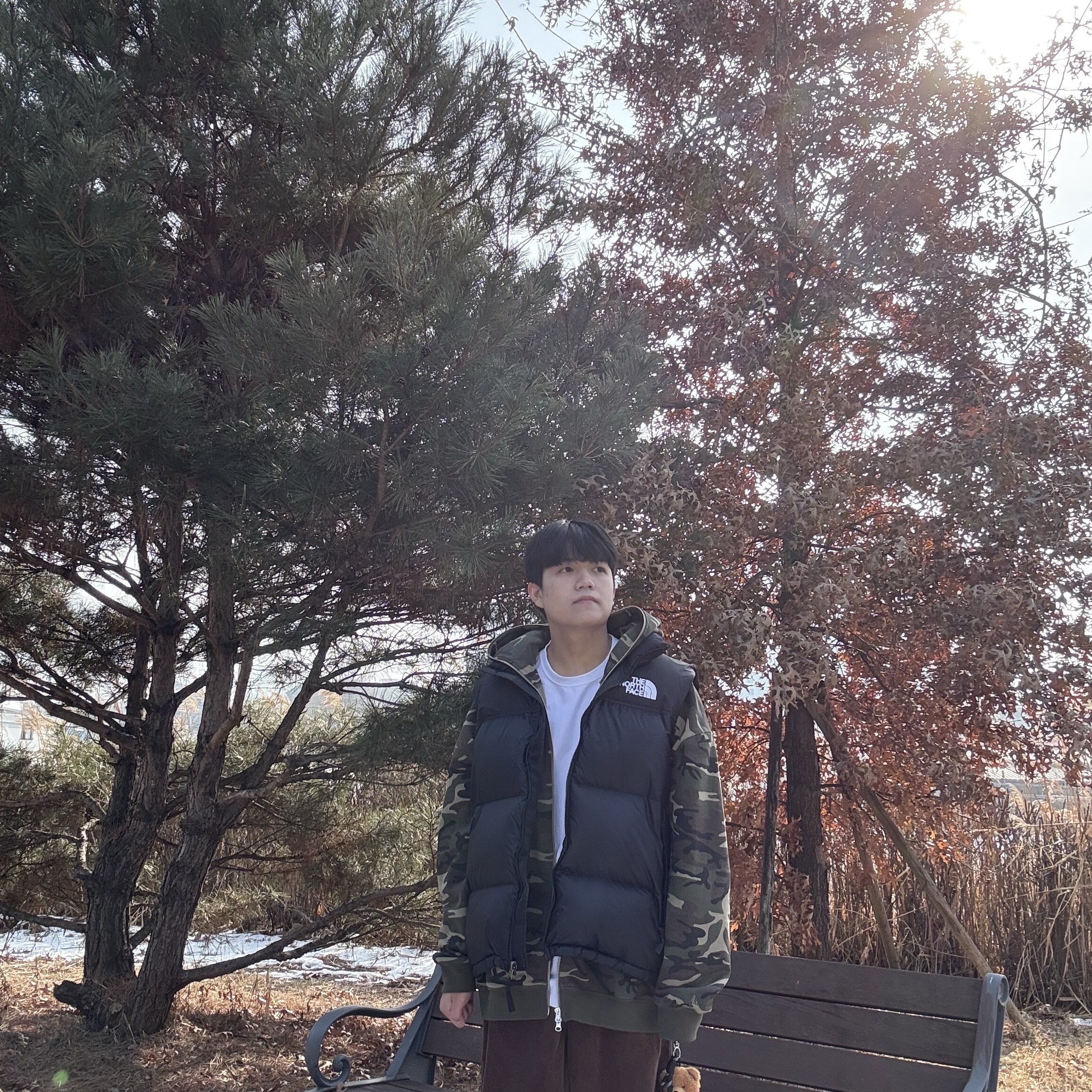 The North Face 1996 Retro Nuptse Vest Black 착용 스타일 - 1