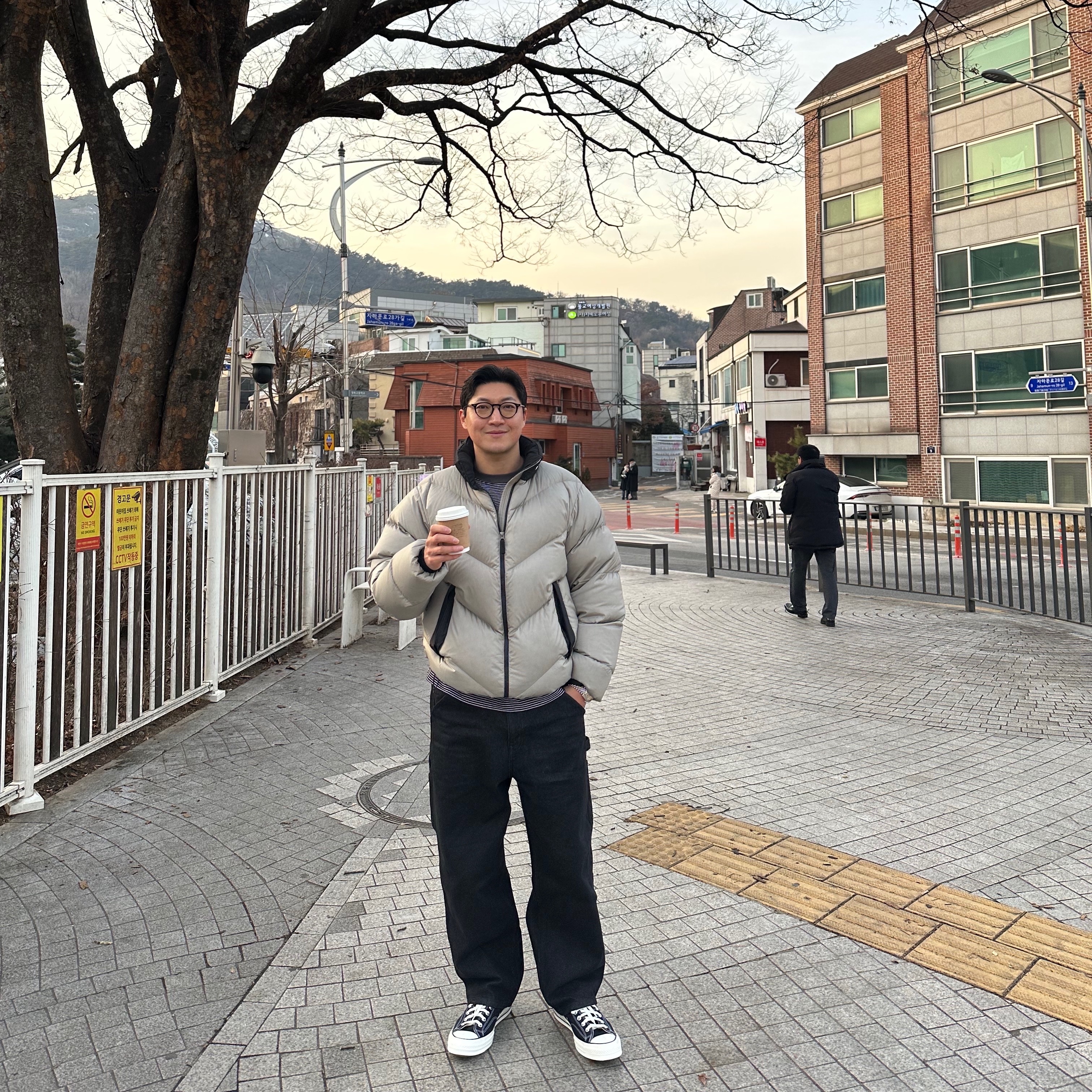 The North Face Ascent Jacket Clay Grey, Cav Empt Overdye Work Denim Black - 24FW 착용 스타일
