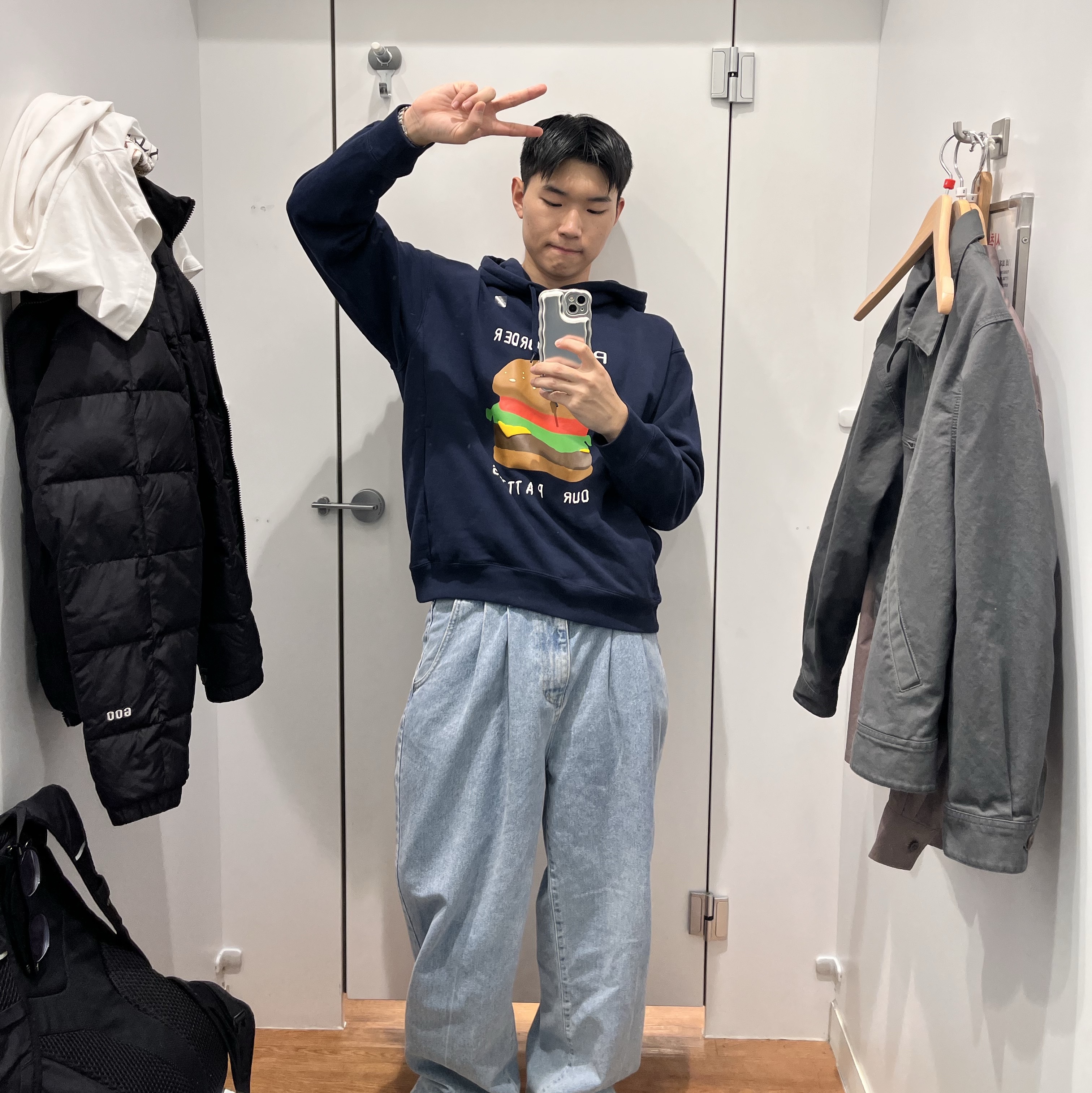 Uniqlo U Utility Shirts Purple - KR, Uniqlo UT x CPFM x SpongeBob Sweat Pull Parka A Gray - KR 착용 스타일 - 6