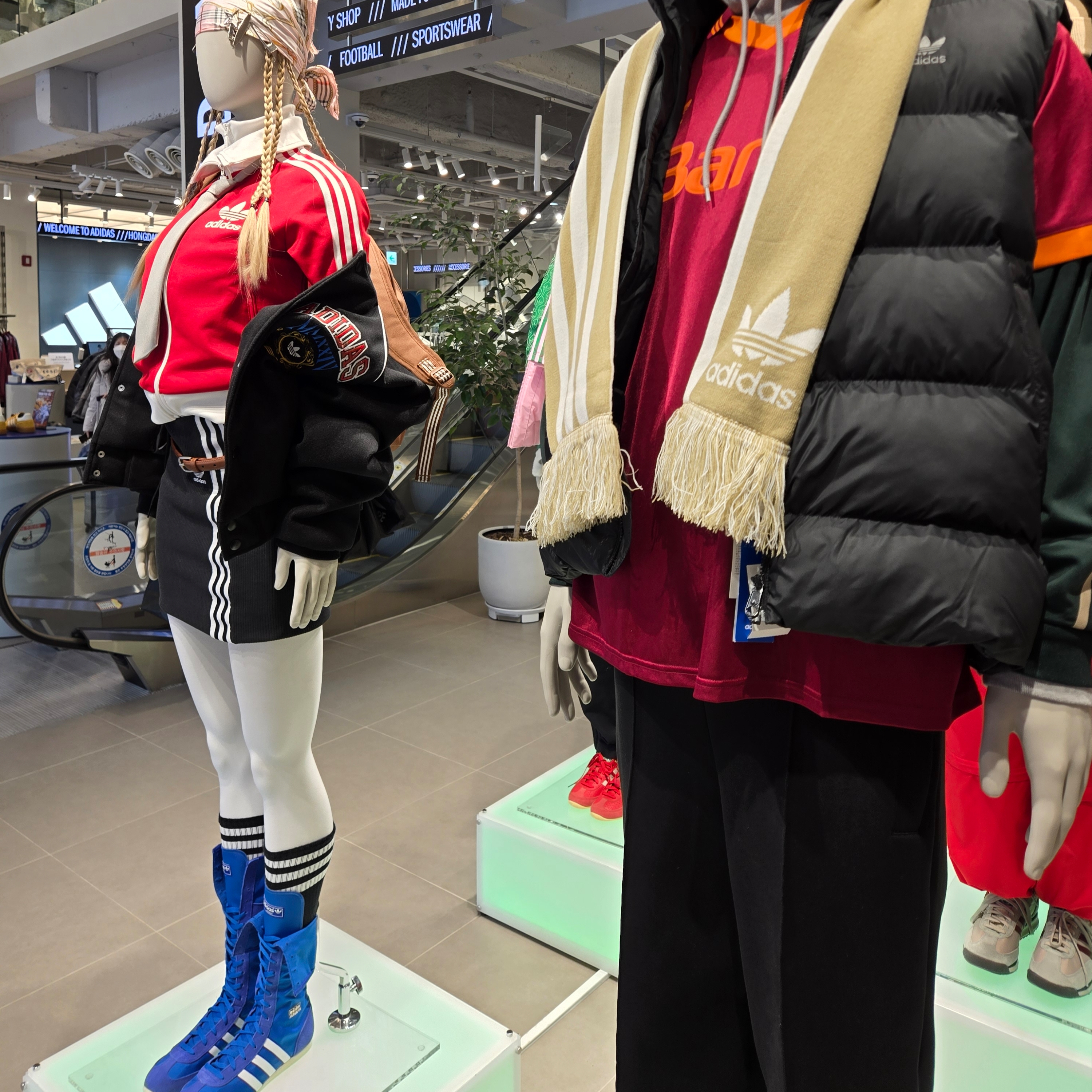 (W) Adidas Japan VH Blue Cloud White, (W) Adidas 3S Long Skirt Black - KR Sizing 착용 스타일 - 1
