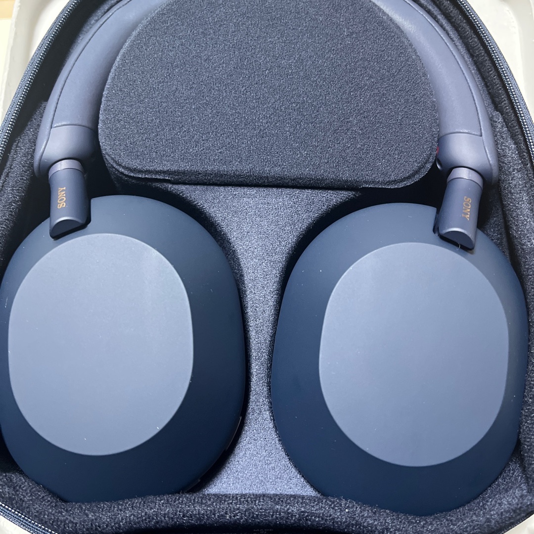 Sony WH-1000XM5 Midnight Blue (Sony Korea Ver.) 착용 스타일