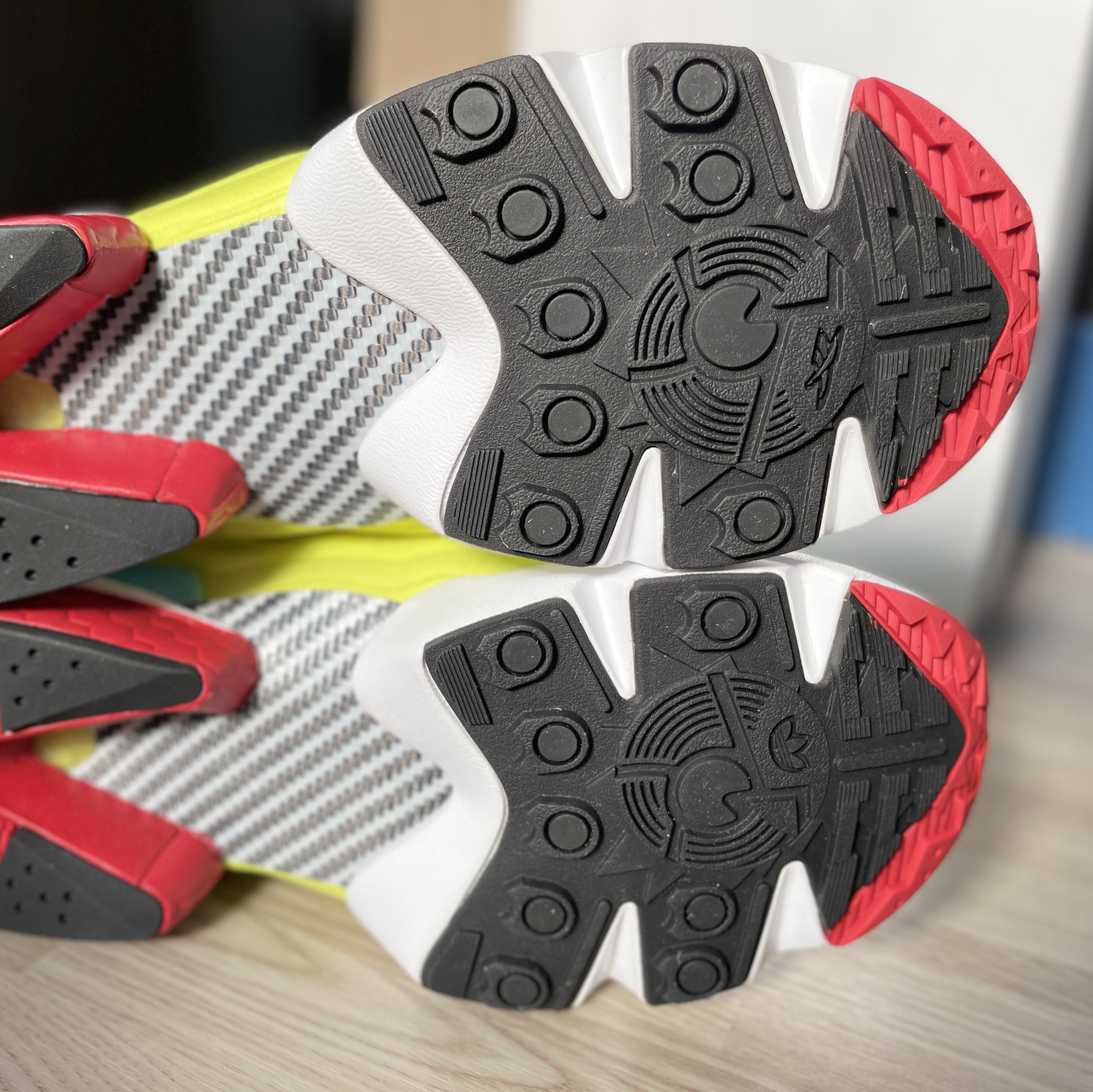 Adidas x Reebok ZX Fury Aqua Citron 착용 스타일 - 5