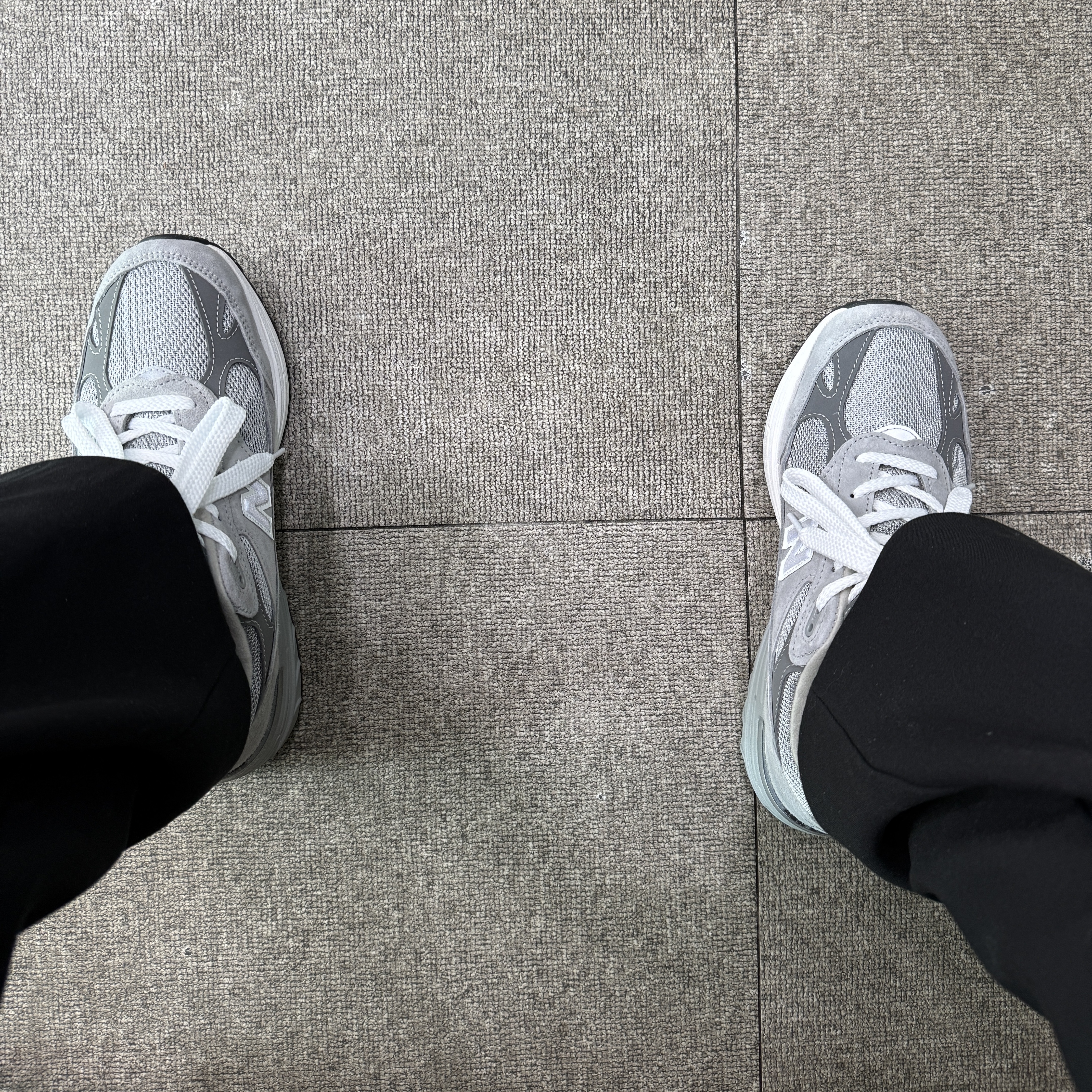 (W) New Balance 993 Made in USA Grey - B Standard 착용 스타일