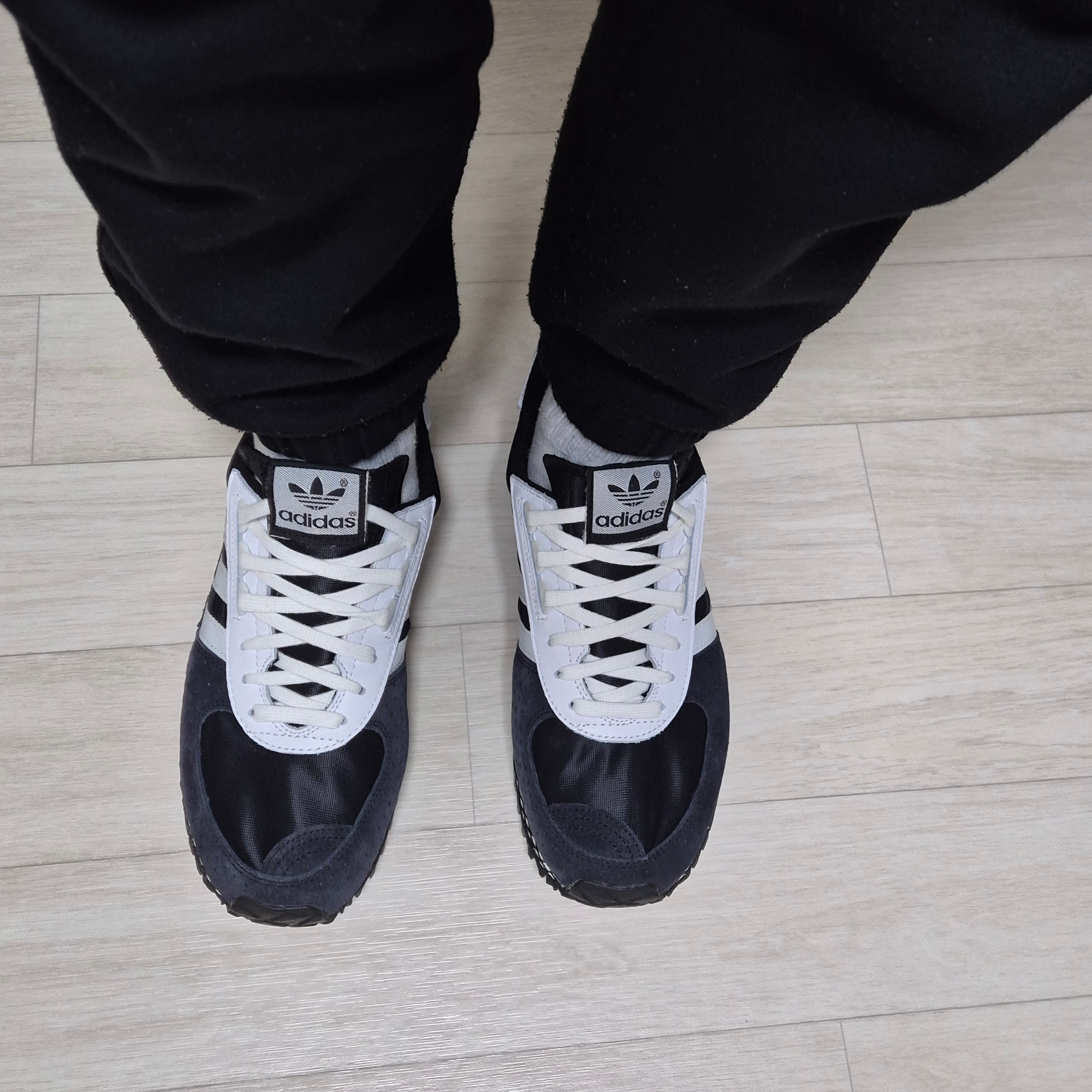 Adidas City Marathon PT Core Black 착용 스타일 - 4