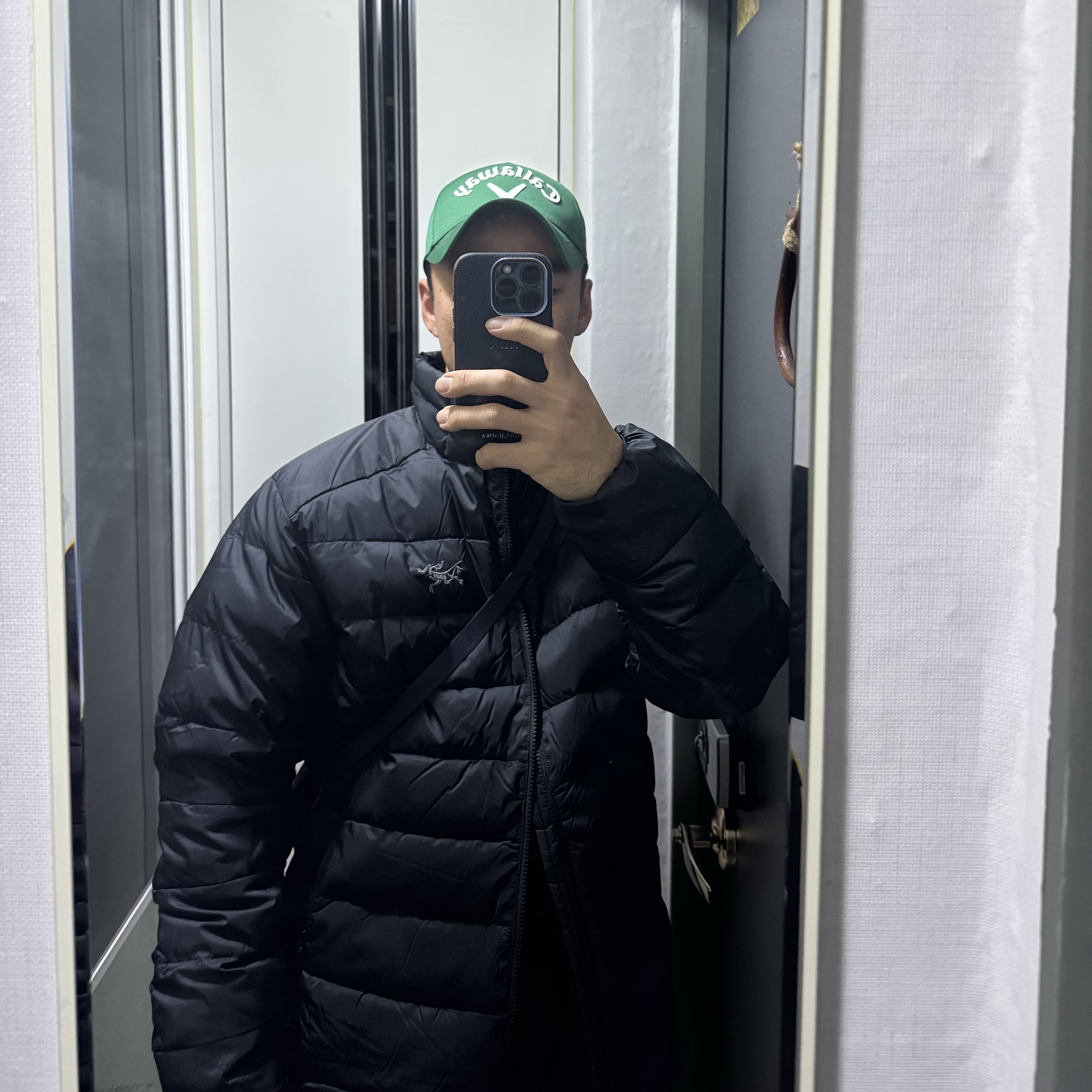 Arc'teryx Thorium Jacket Black 착용 스타일