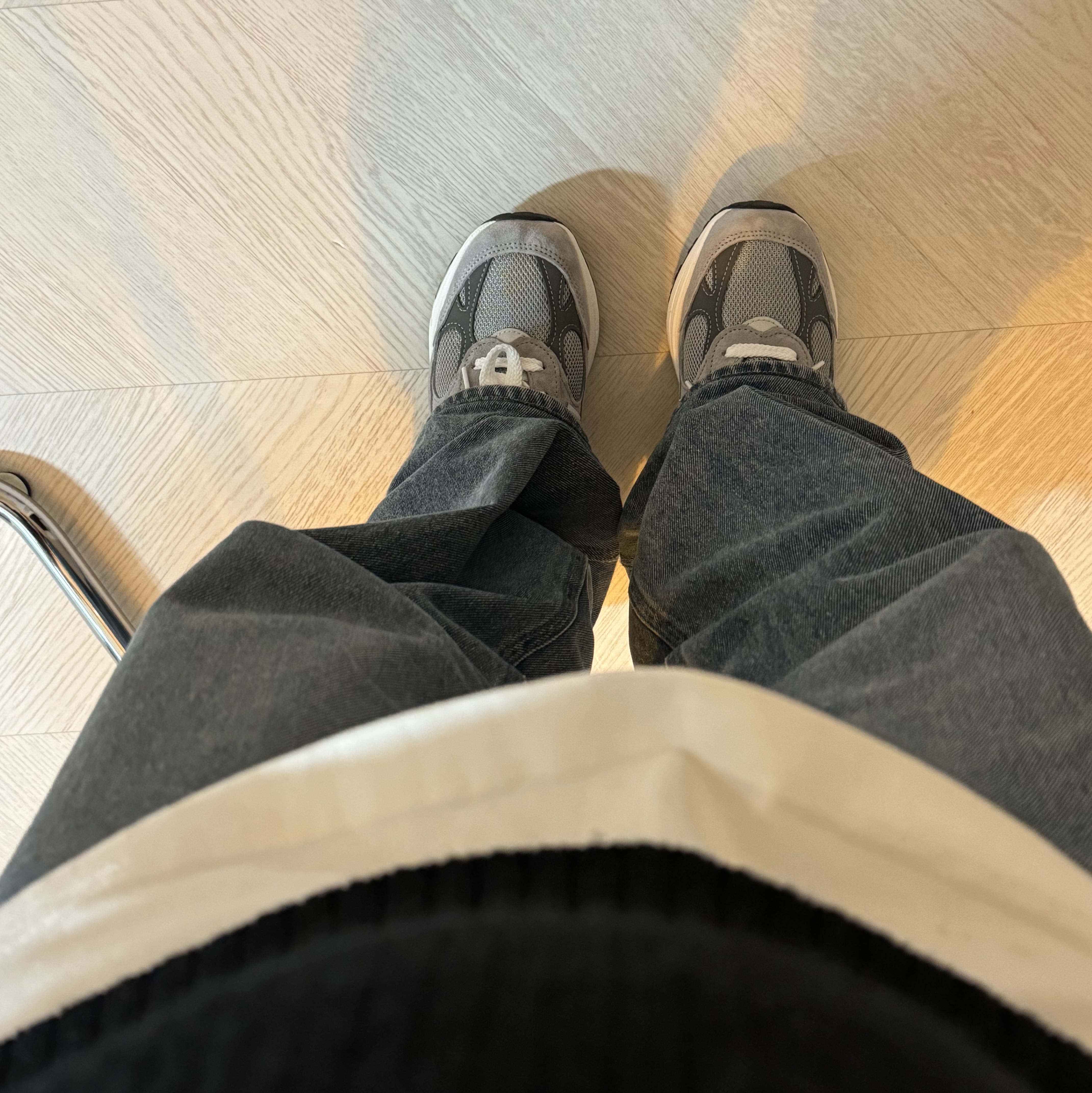 (W) New Balance 993 Made in USA Grey - B Standard 착용 스타일