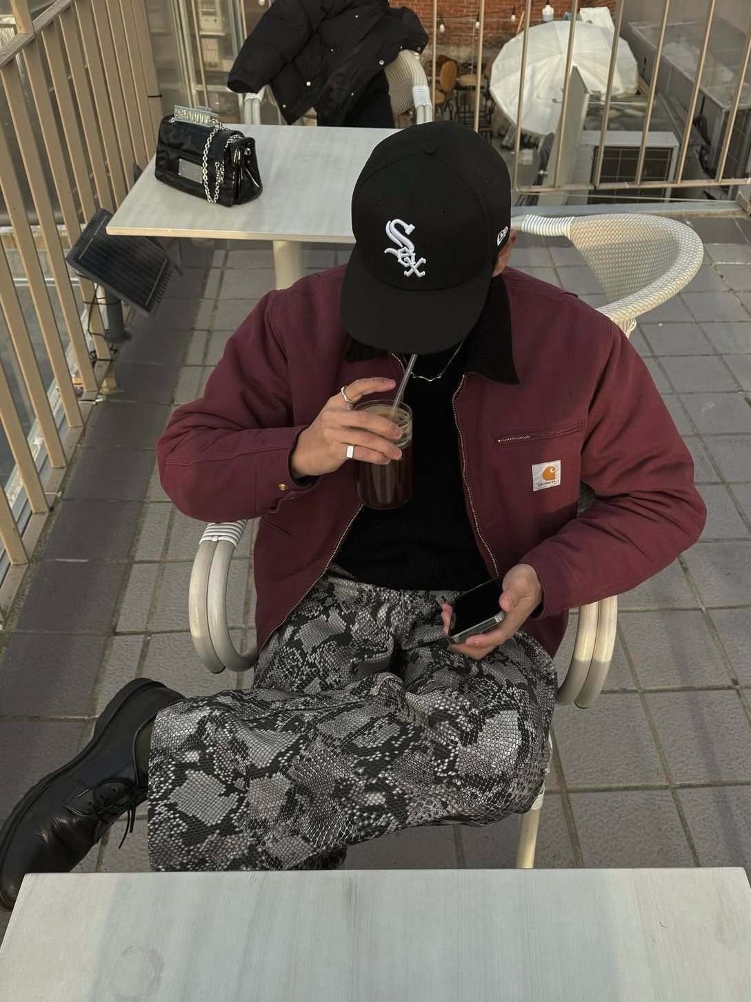 Carhartt WIP Organic Cotton Dearborn Canvas OG Detroit Jacket Malbec Aged Canvas - Winter 착용 스타일 - 2