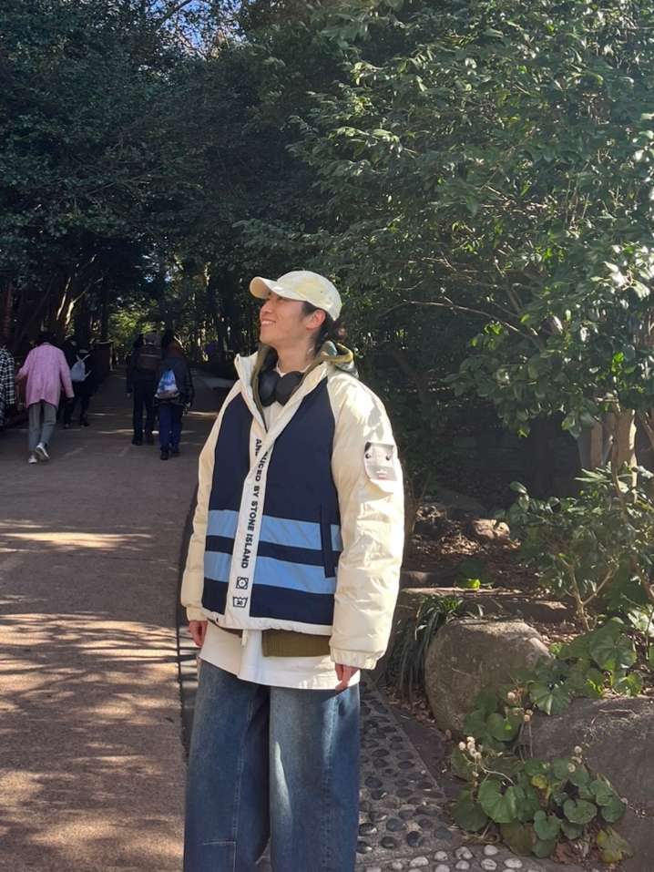 Sony WH-1000XM5 Black (Sony Korea Ver.), Supreme x Stone Island Reversible Down Puffer Jacket White - 23FW 착용 스타일