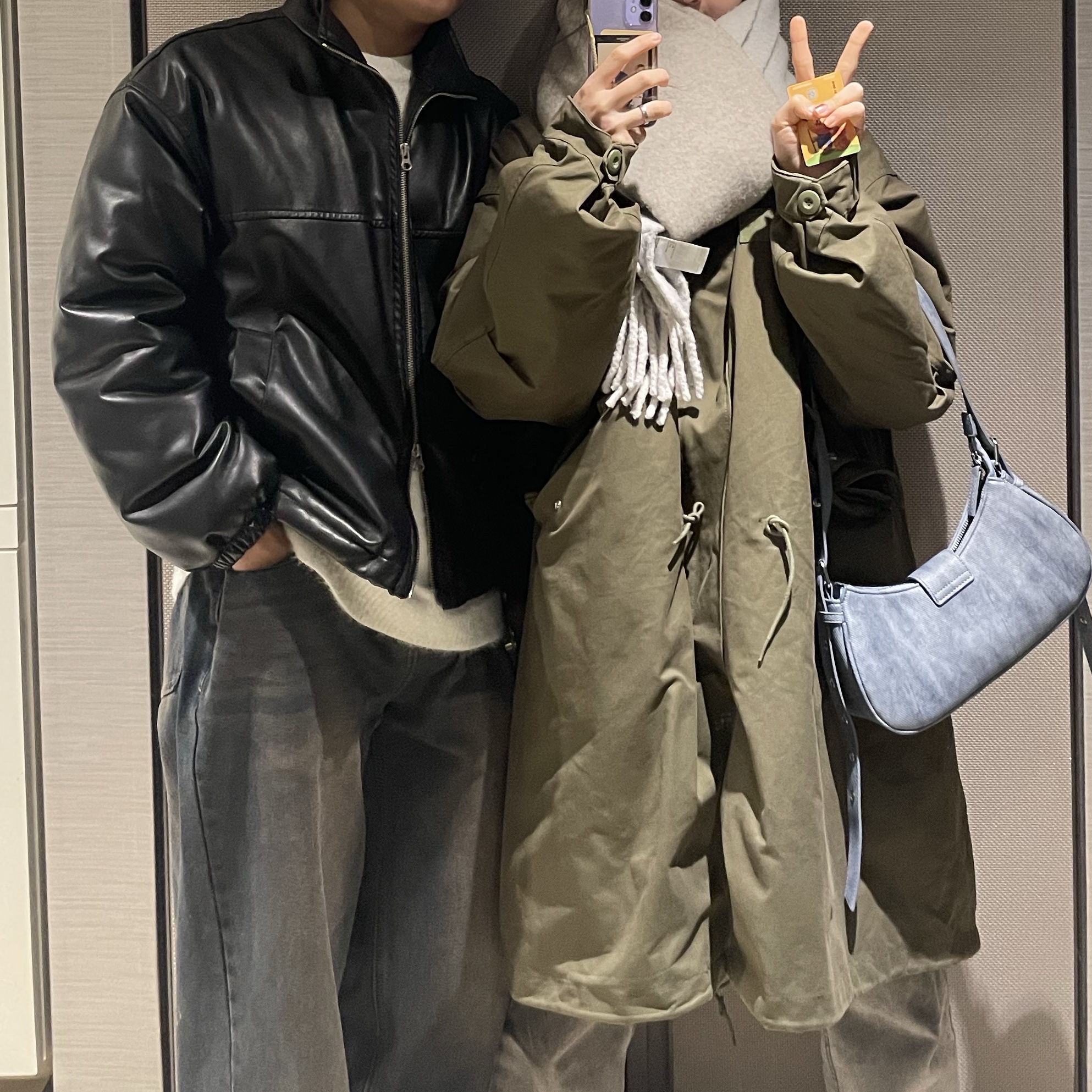 Uniqlo C Souffle Yarn Chunky Stole Gray, Asics Gel-Nimbus 10.1 Black Midnight 착용 스타일 - 6