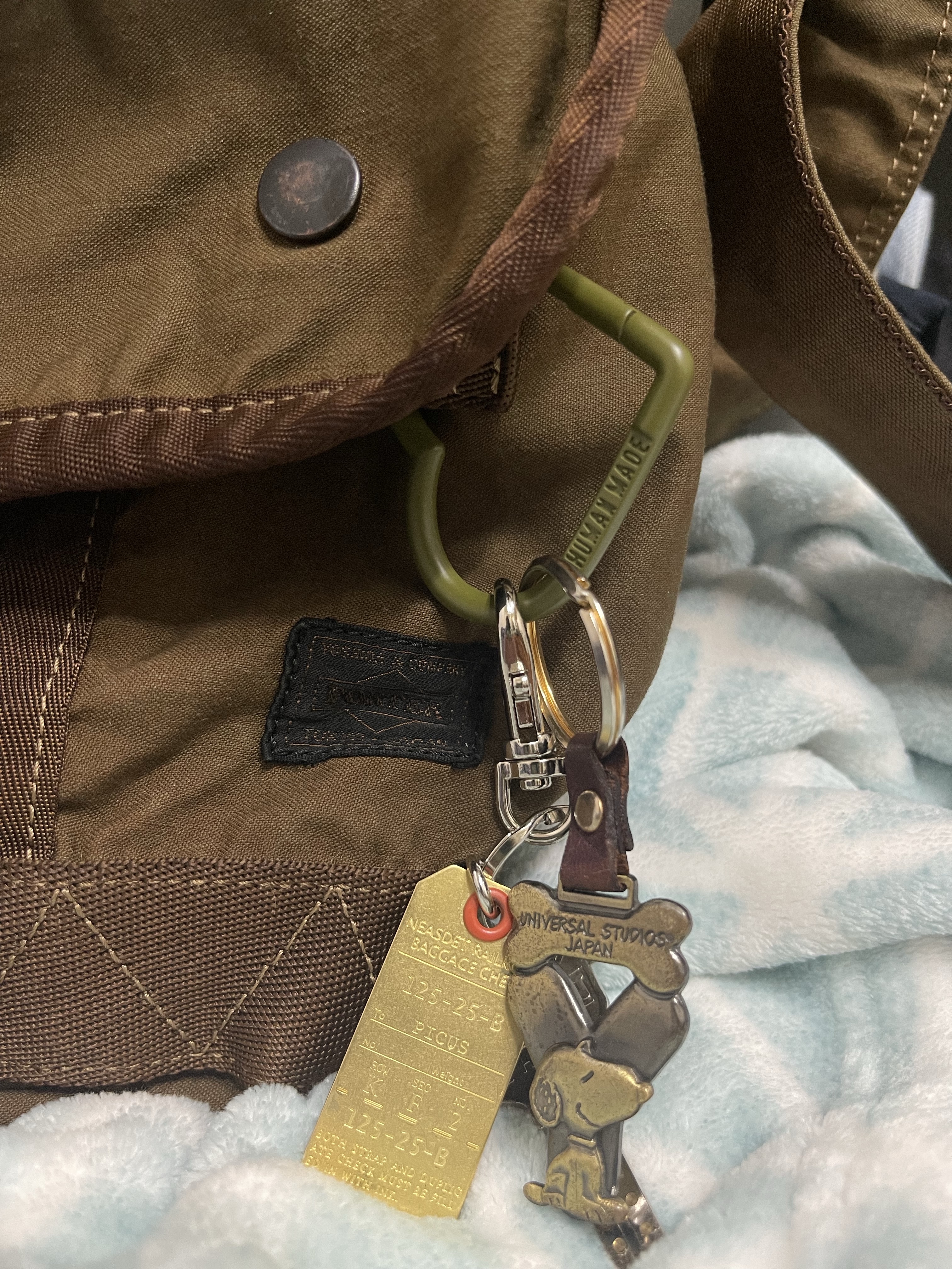 Human Made Heart Carabiner Olive Drab, Porter Crag Messenger Bag M Navy 착용 스타일
