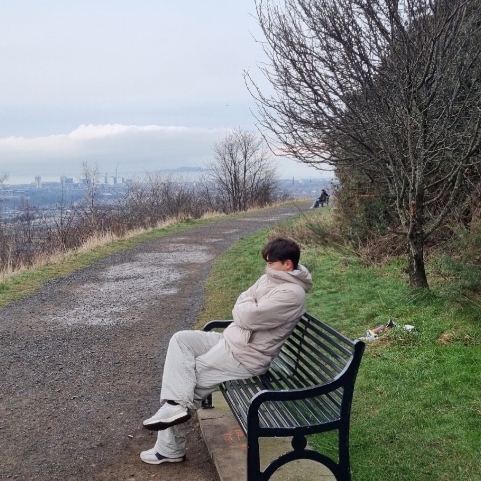 Arc'teryx Atom Heavyweight Hoody Rune 착용 스타일 - 2