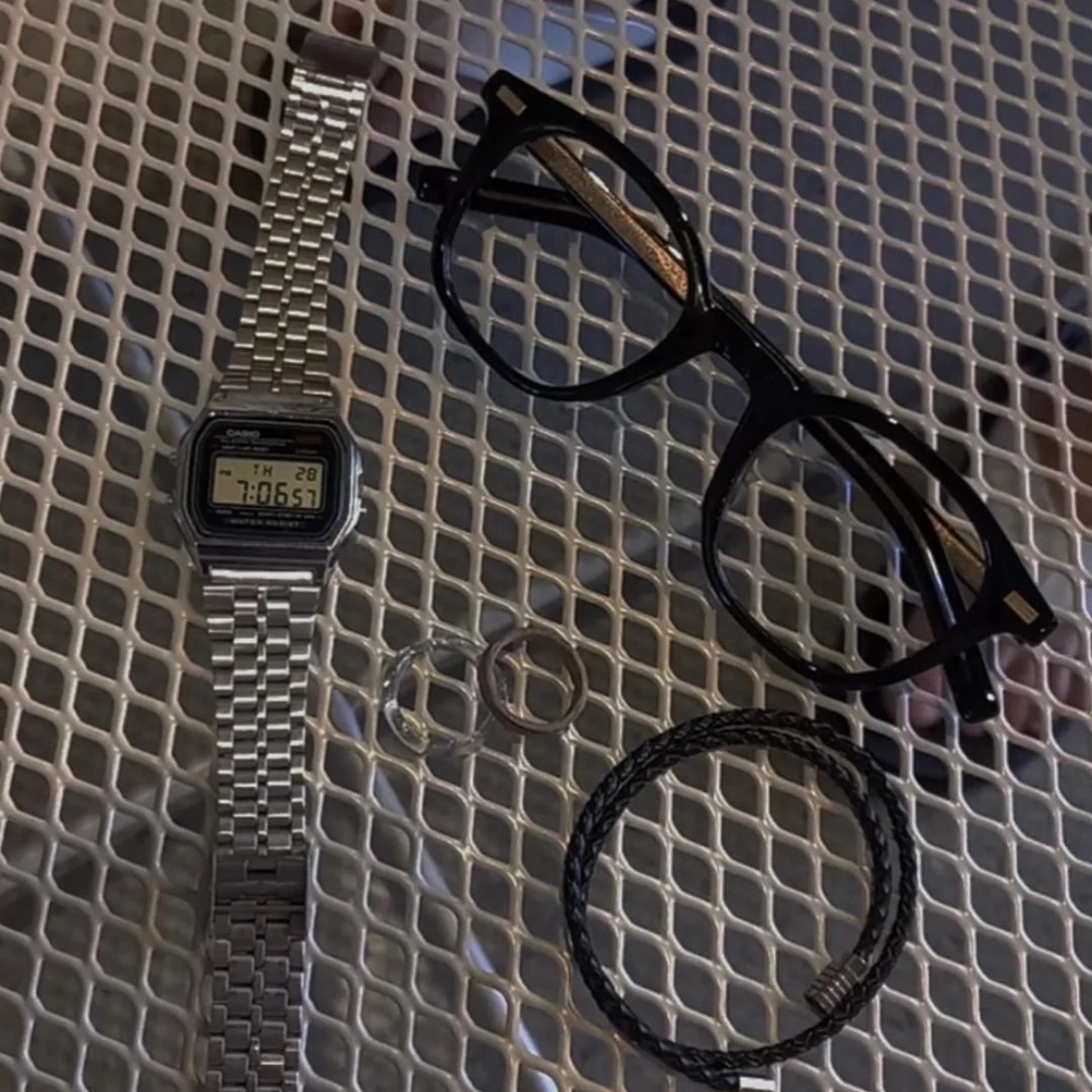 Casio A-158WA-1 착용 스타일