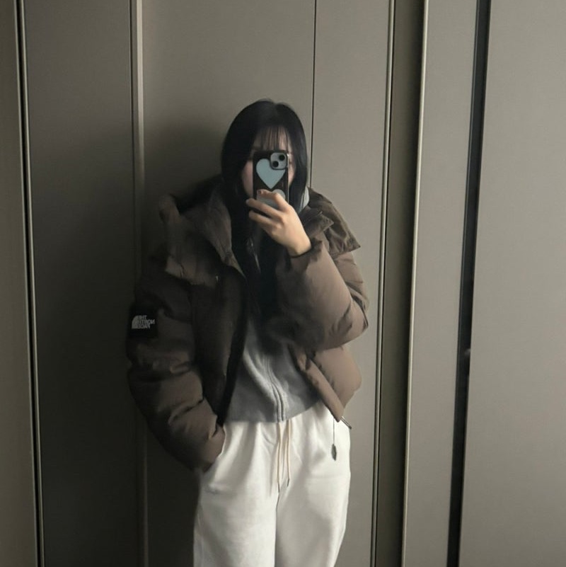 (W) The North Face Novelty Nuptse Detachable RDS Down Jacket Brown 착용 스타일 - 2