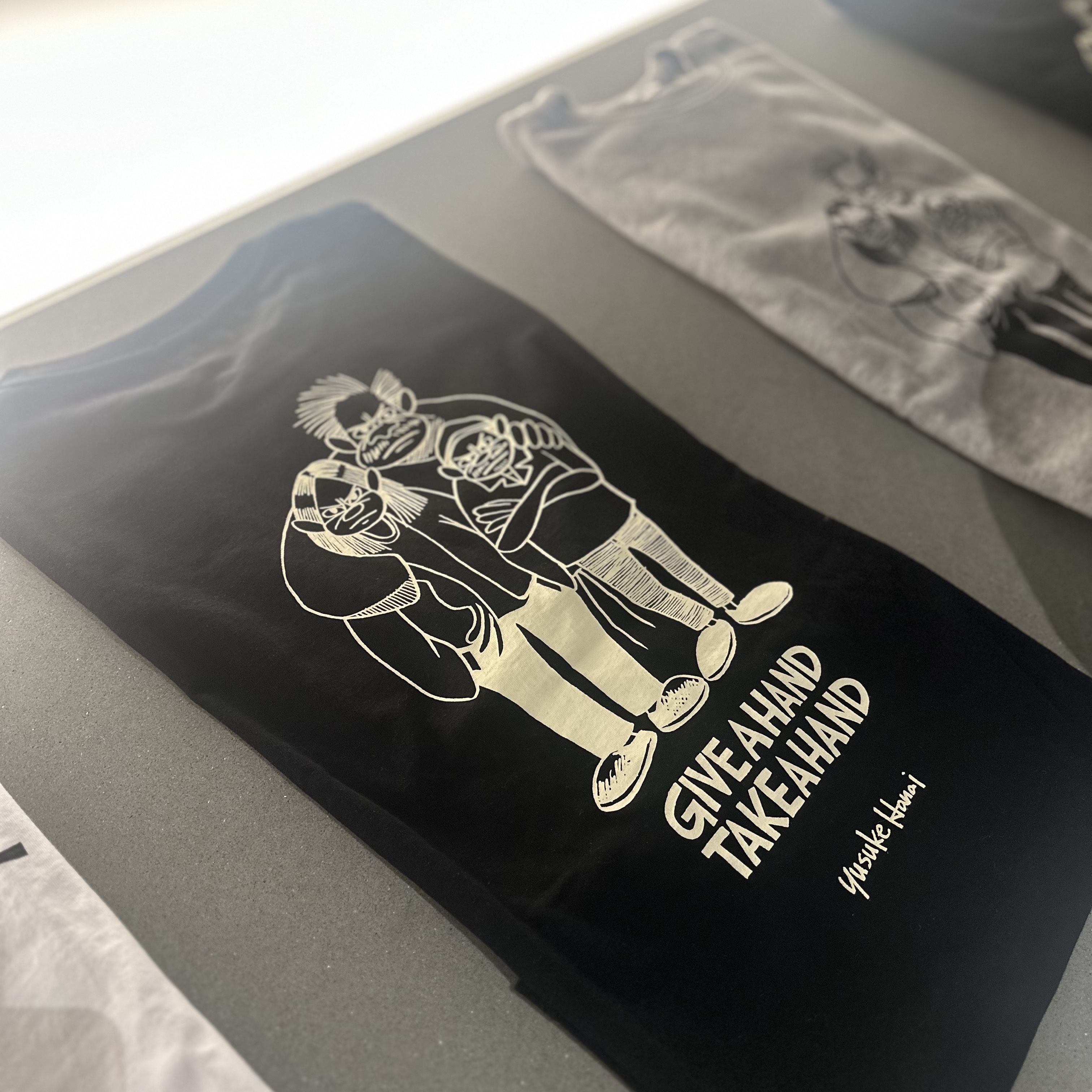 [예약 배송] GHTH T-Shrit Black, [예약 배송] GHTH T-Shirt White 착용 스타일 - 1