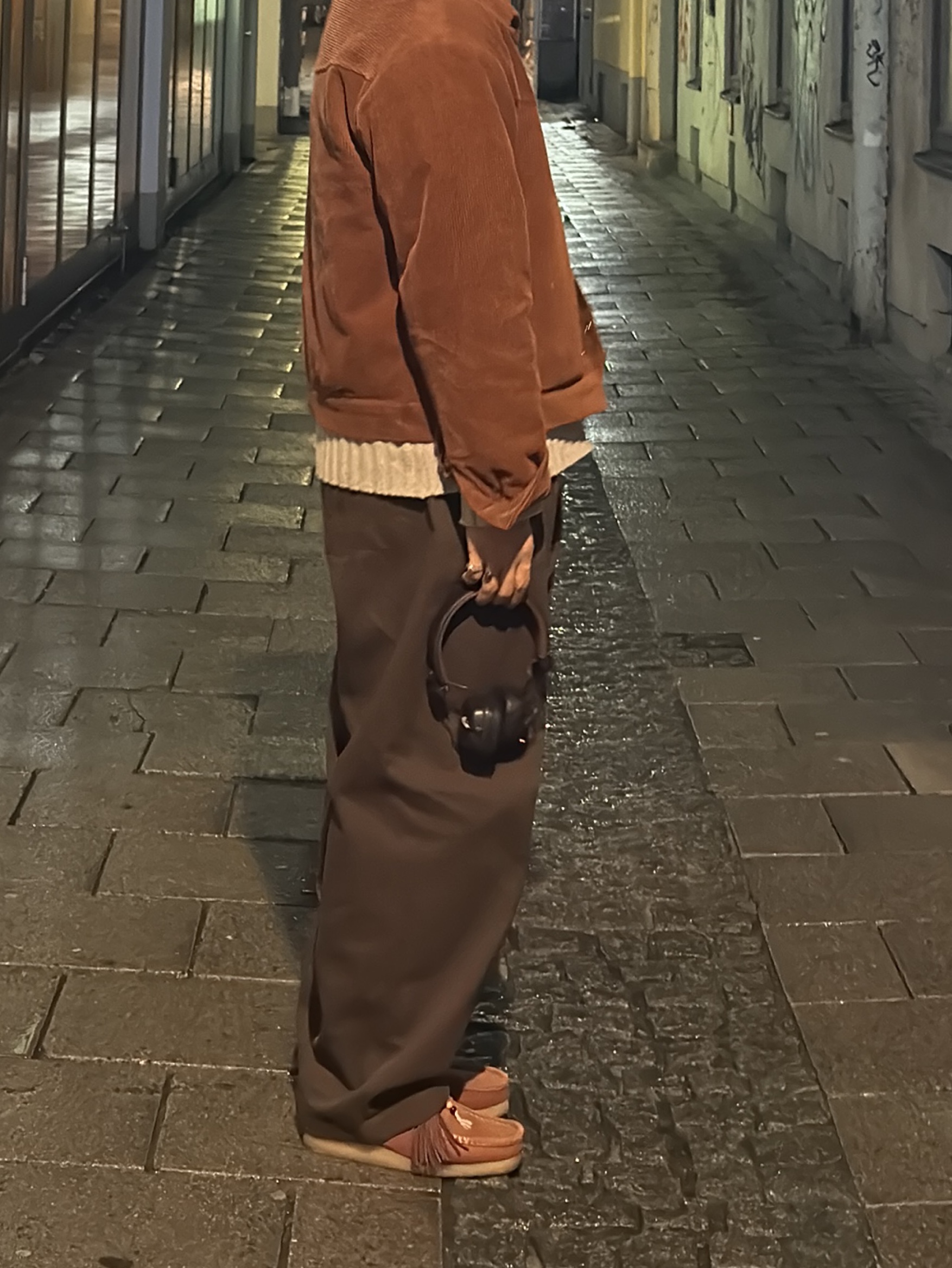 Clarks x END. Wallabee Artisan Craft Burnt 착용 스타일 - 3