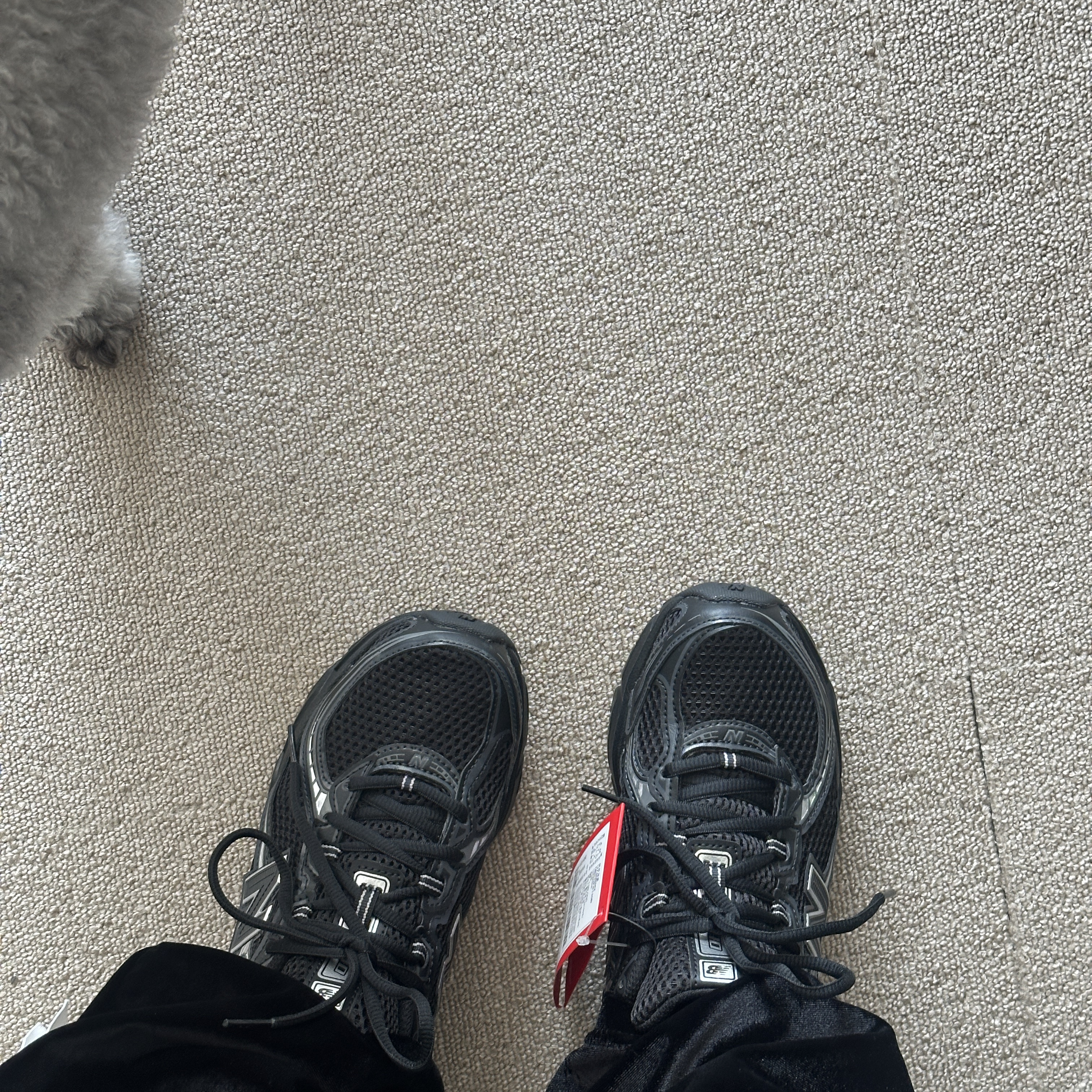 New Balance 740v2 Black Silver Metallic 착용 스타일