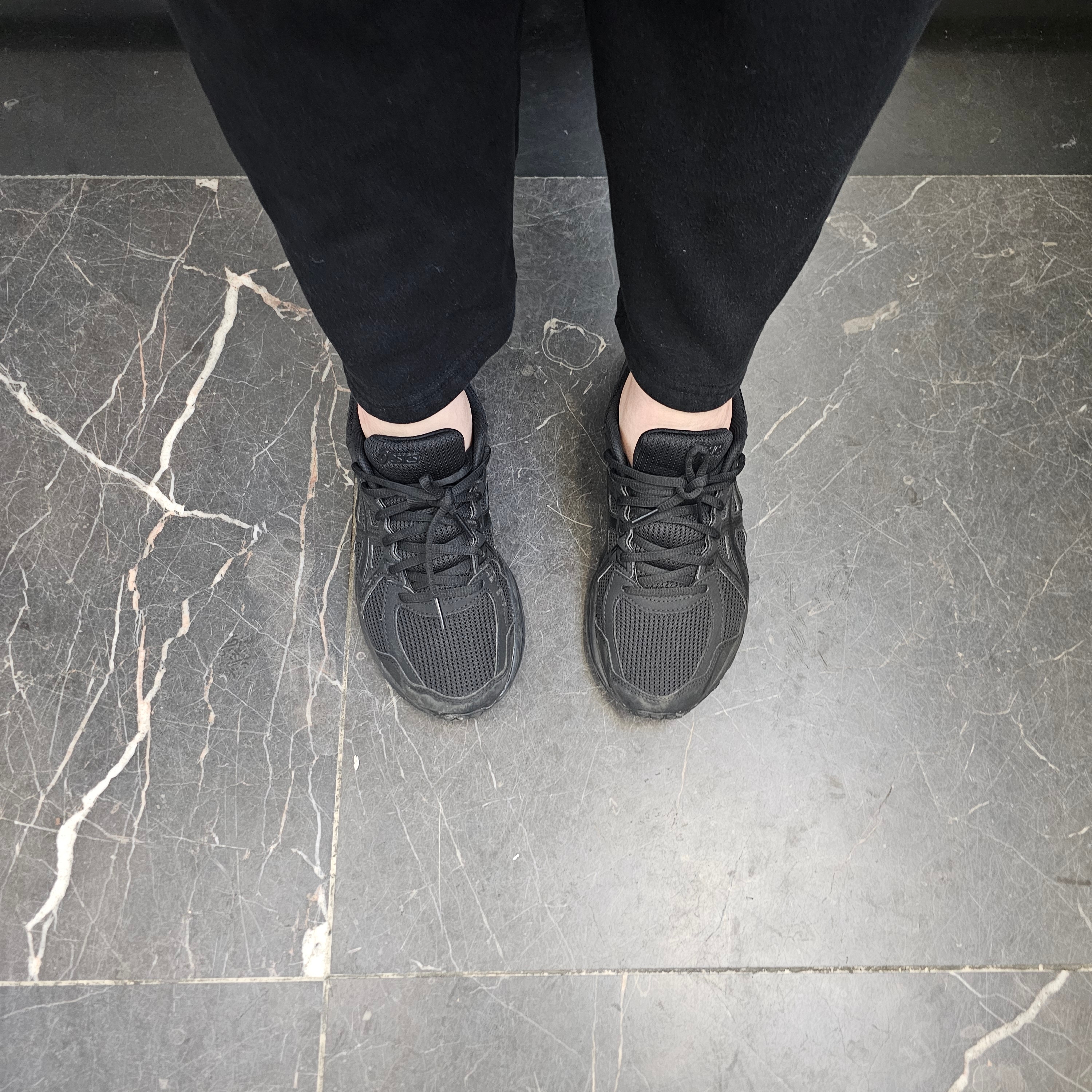 Asics Jog 100 2 Black 착용 스타일