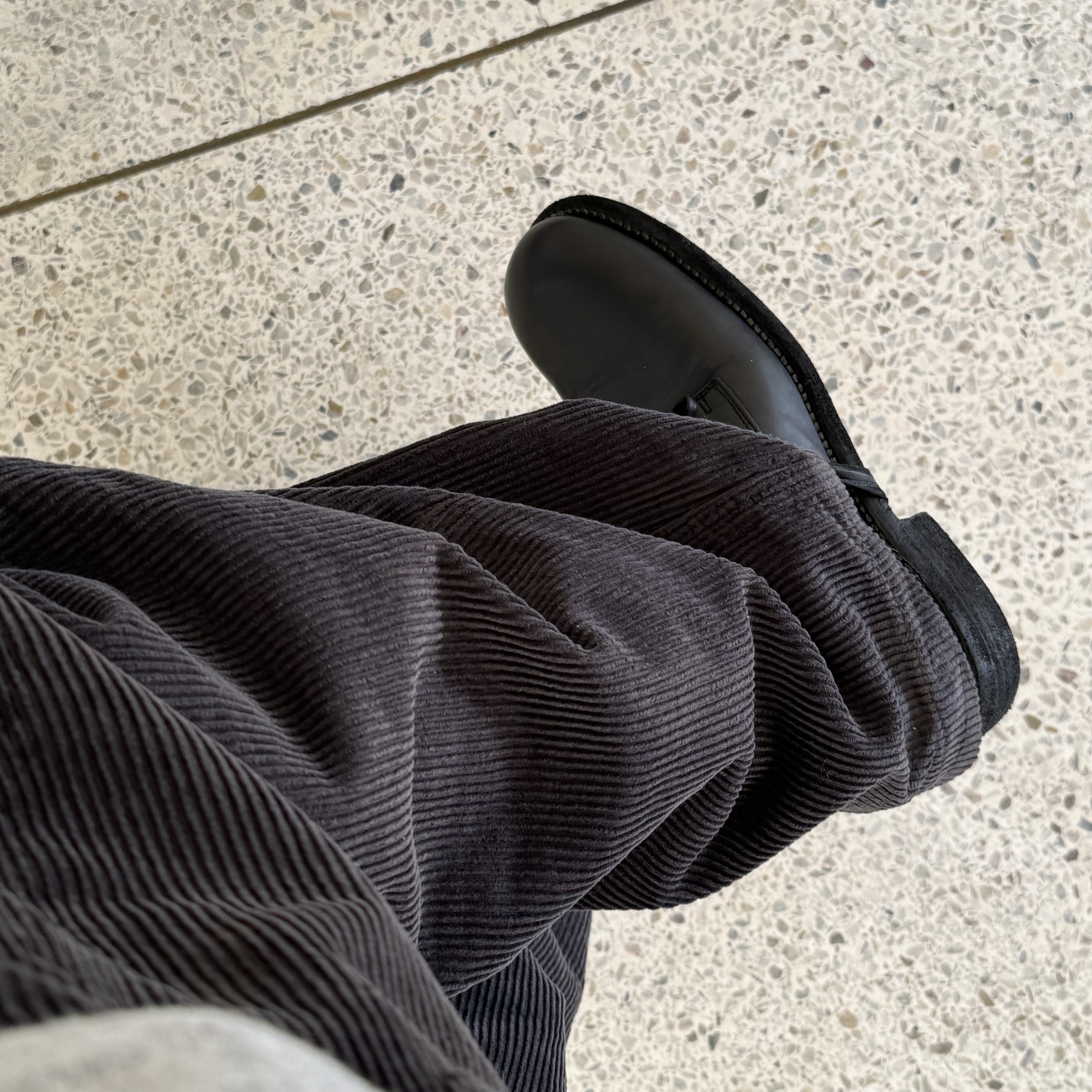 Guidi 992 Horse Full Grain Leather Derby Black 착용 스타일