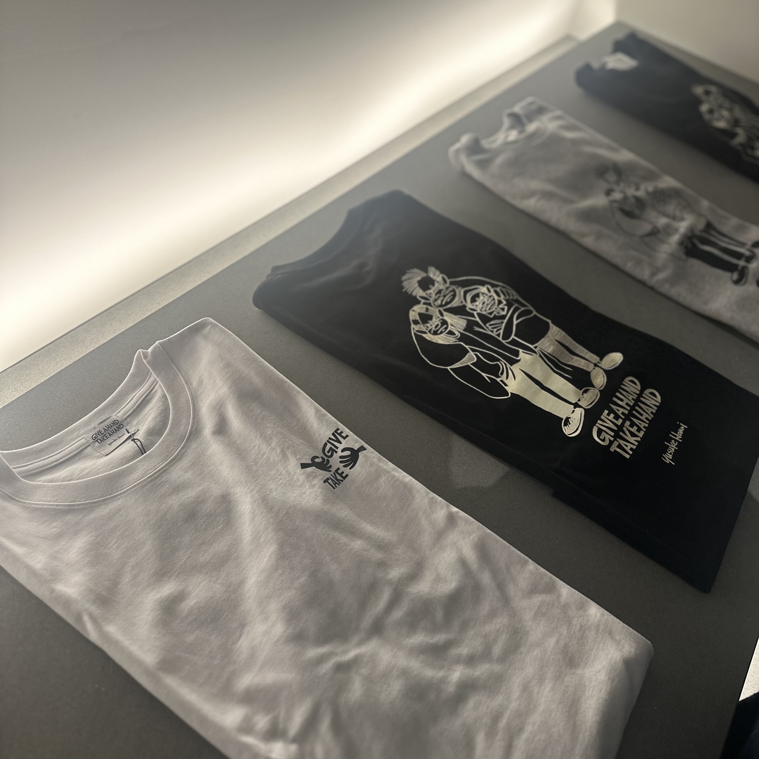 [예약 배송] GHTH T-Shrit Black, [예약 배송] GHTH T-Shirt White 착용 스타일 - 2