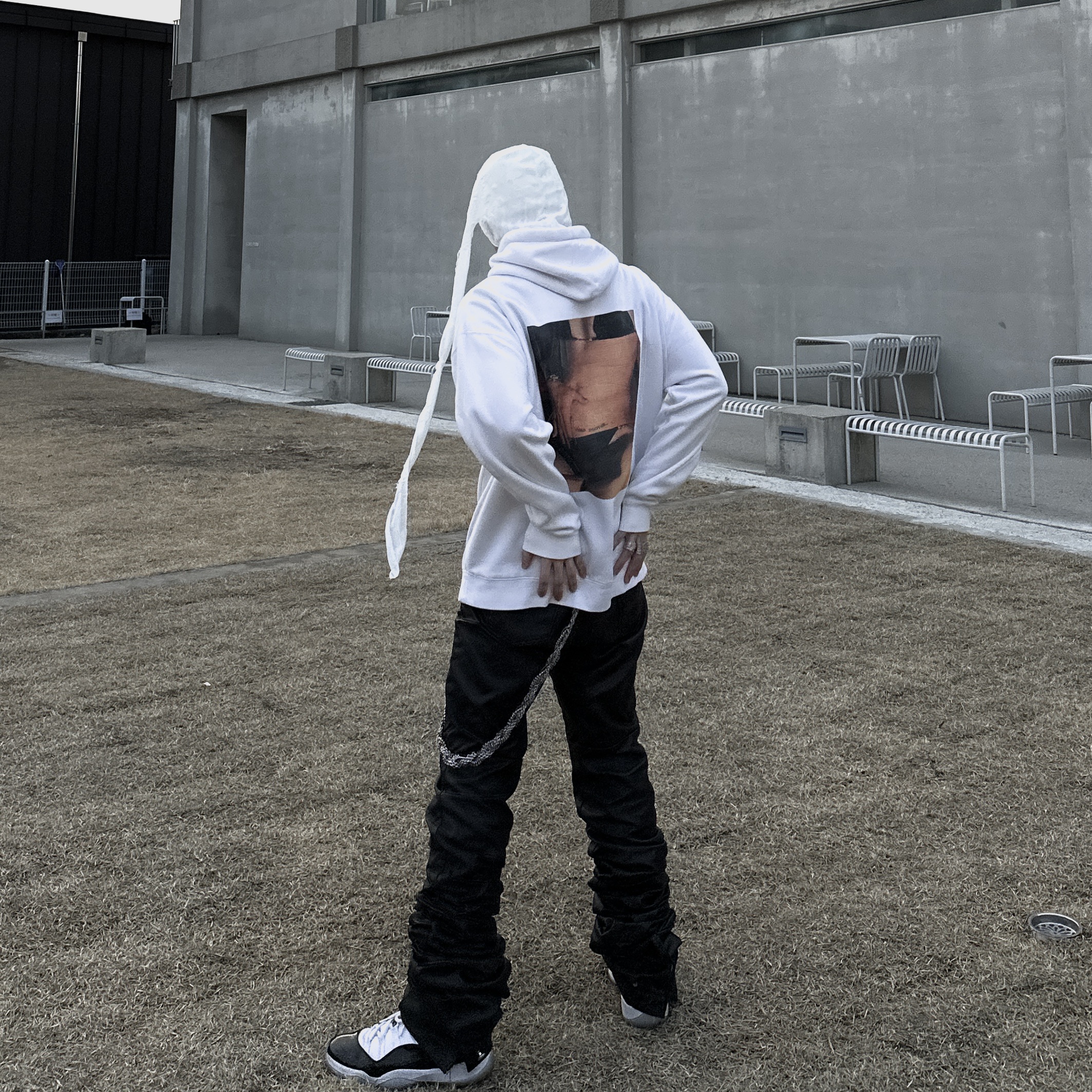 Jordan 11 Retro Concord 2018, Yeezy Gap Round Jacket Black 착용 스타일 - 9