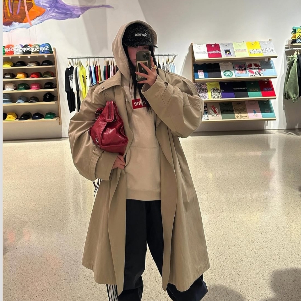 Supreme Box Logo Hooded Sweatshirt Stone - 24FW 착용 스타일 - 2