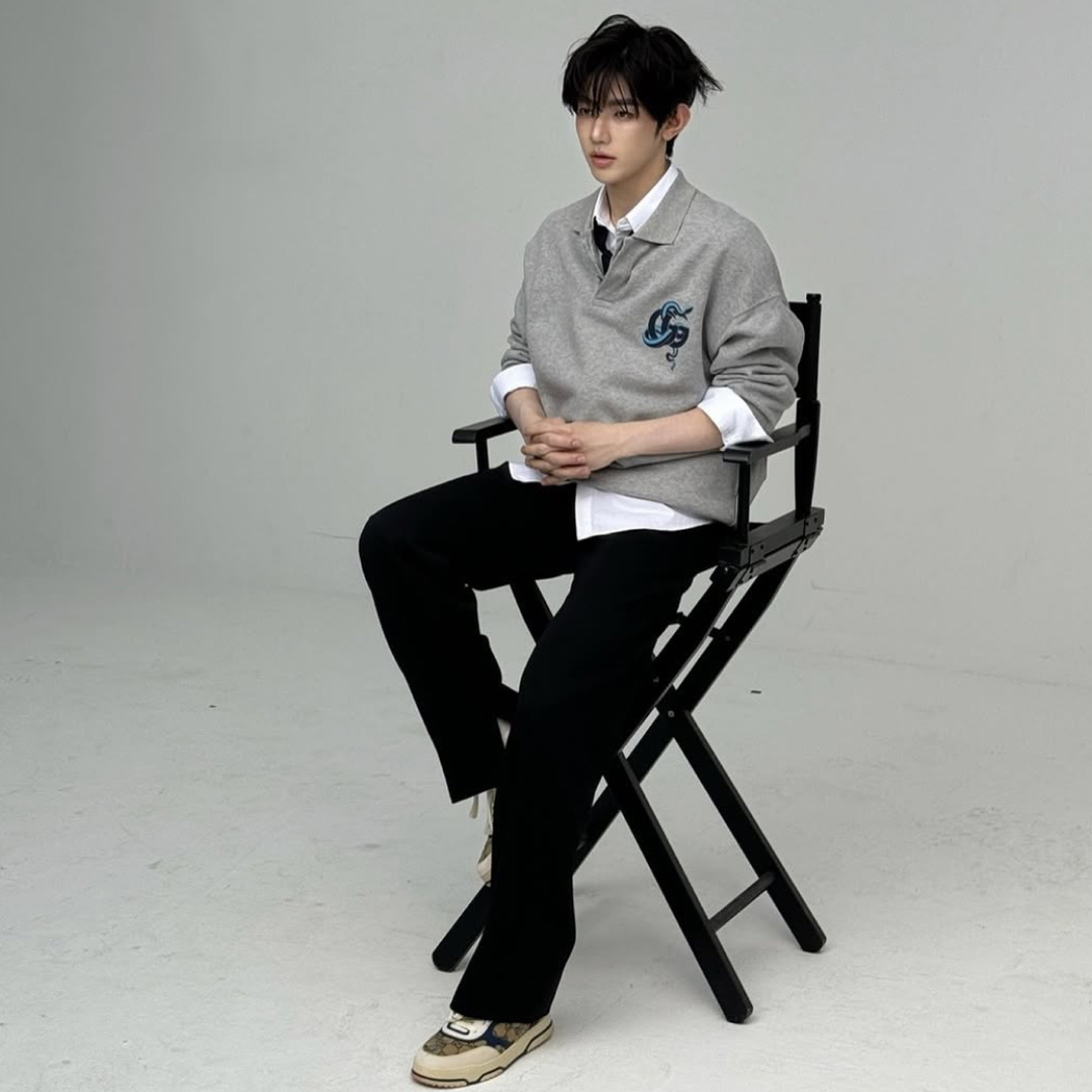 Gucci Re-Web Sneakers Beige Ebony 착용 스타일 - 2